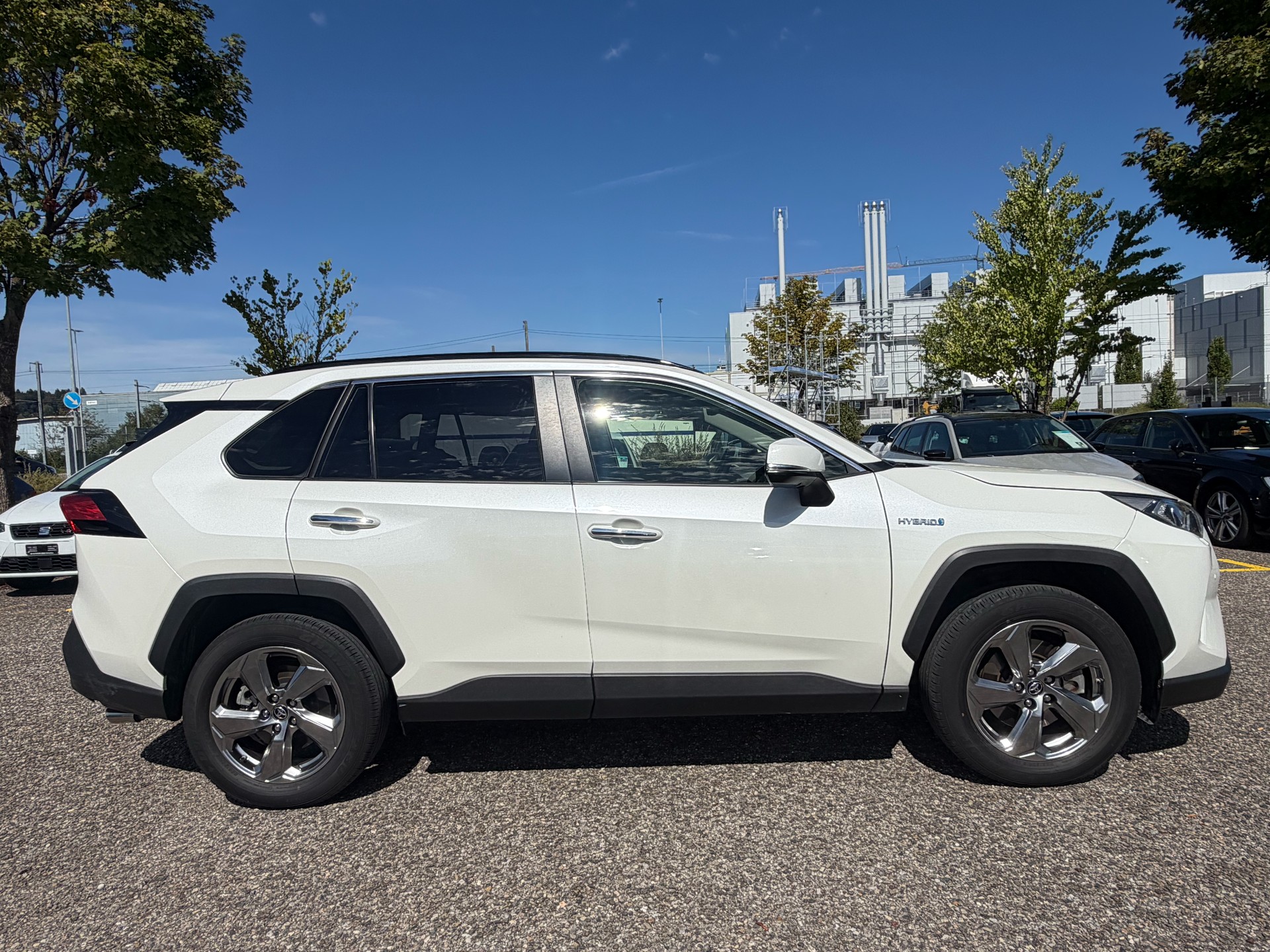 TOYOTA RAV-4 2.5 HSD Premium e-CVT 4WD-showroom-element-3