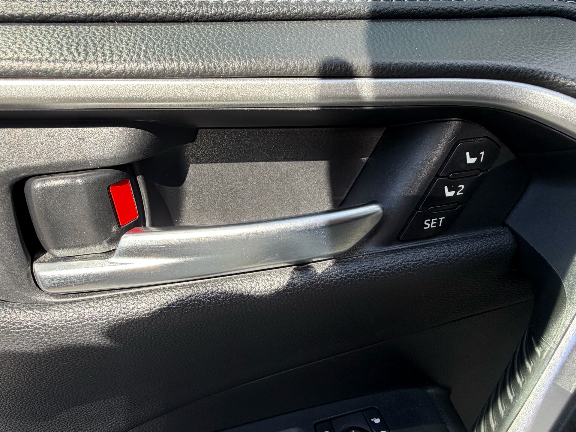 TOYOTA RAV-4 2.5 HSD Premium e-CVT 4WD-image-16