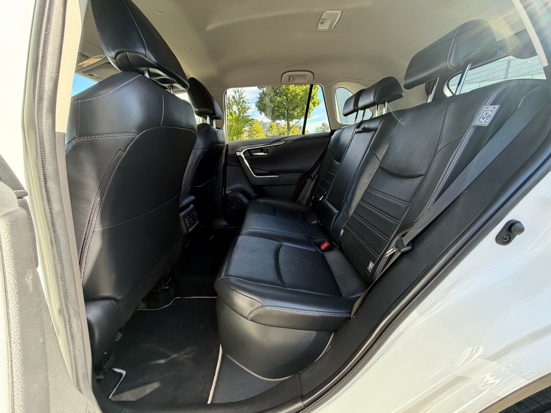 TOYOTA RAV-4 2.5 HSD Premium e-CVT 4WD-image-11