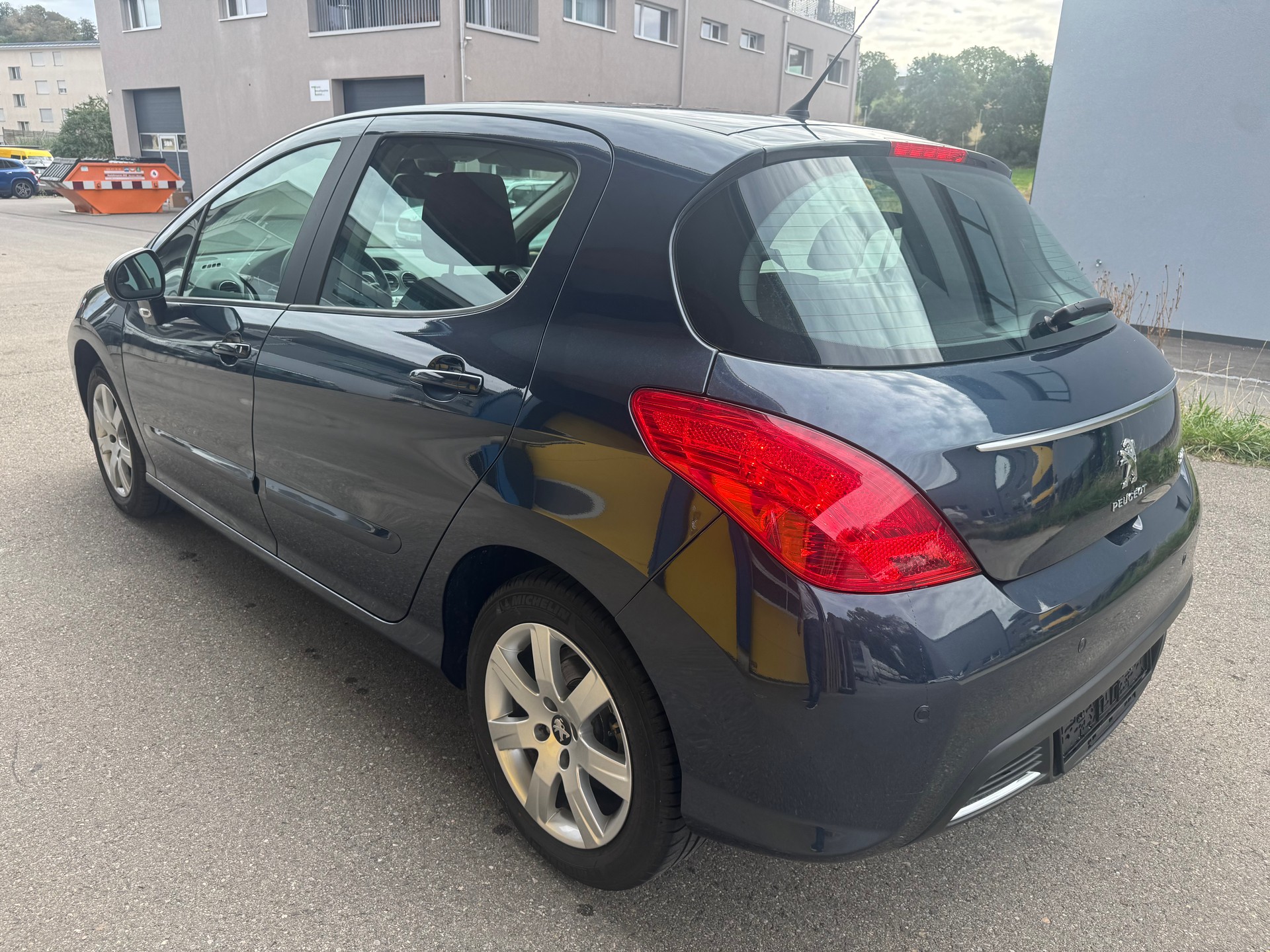 PEUGEOT 308 1.6 16V VTI Active-image-11