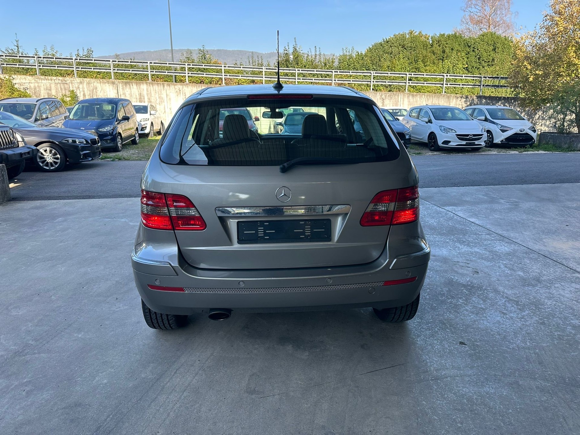 MERCEDES-BENZ A 200 Elégance Autotronic-image-4