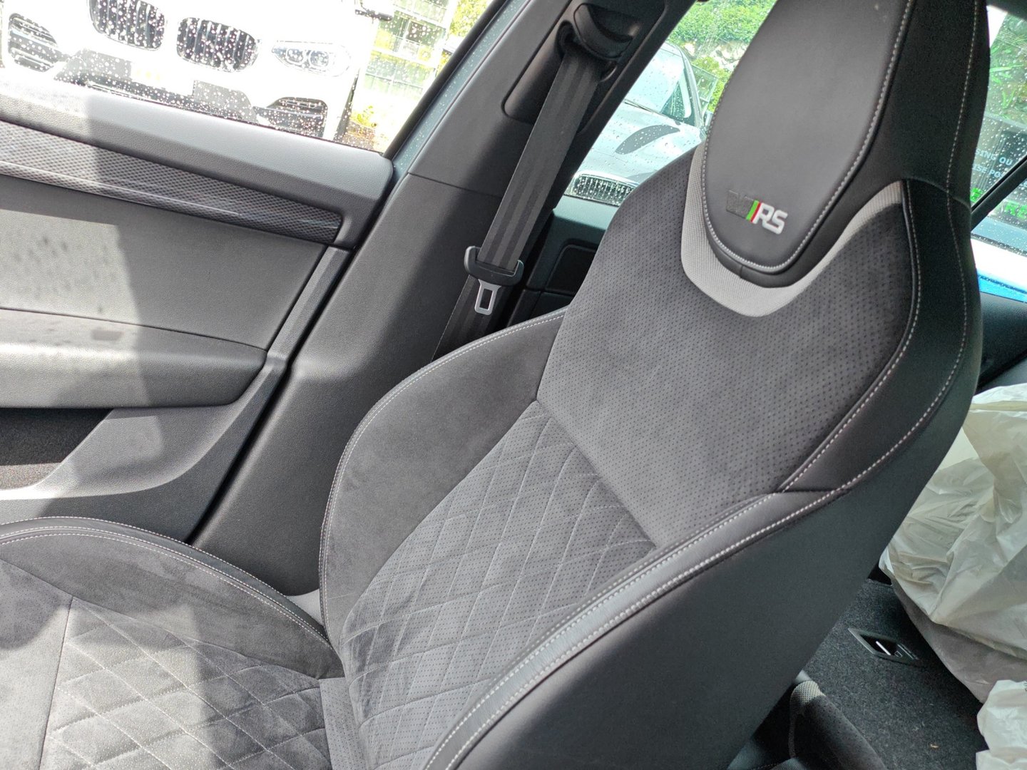 SKODA Octavia Combi 2.0 TDI RS 4x4 DSG – 184 ch – LED, 2 jeux de roues [Expertisé + Garantie 12 mois]-image-14