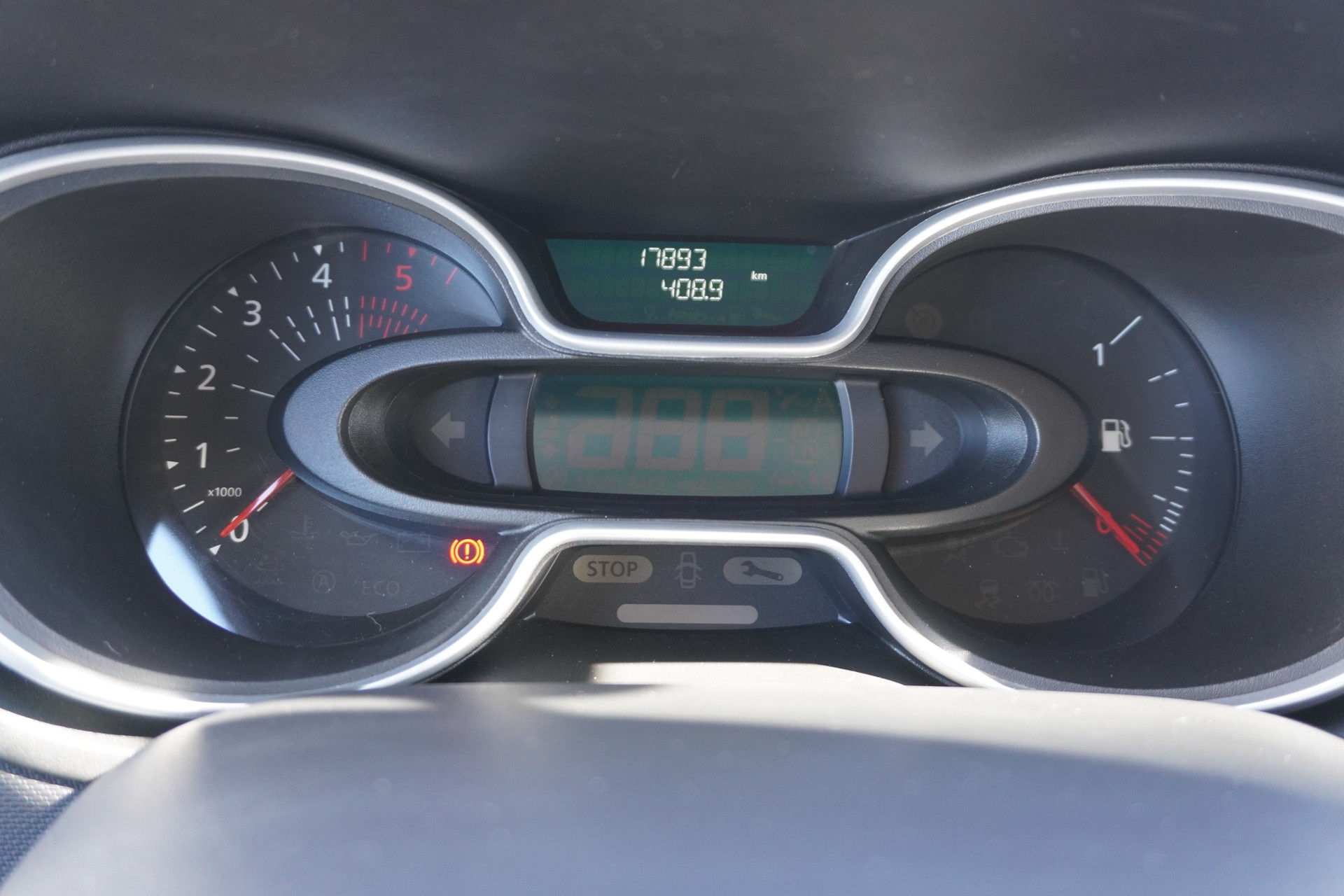 RENAULT Trafic 2.0 Energy dCi 120 3.0t Business L1H1-image-35