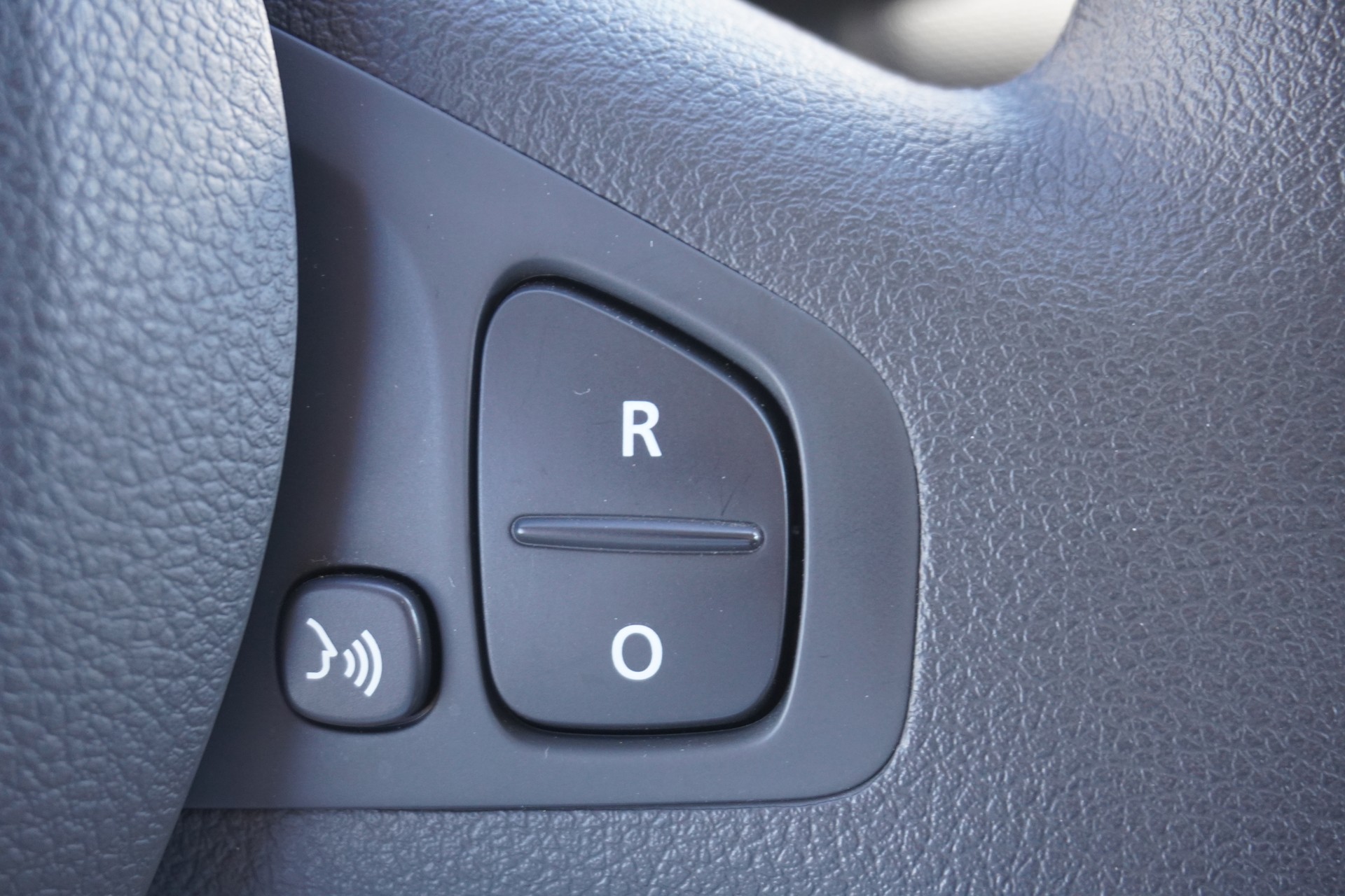 RENAULT Trafic 2.0 Energy dCi 120 3.0t Business L1H1-image-29