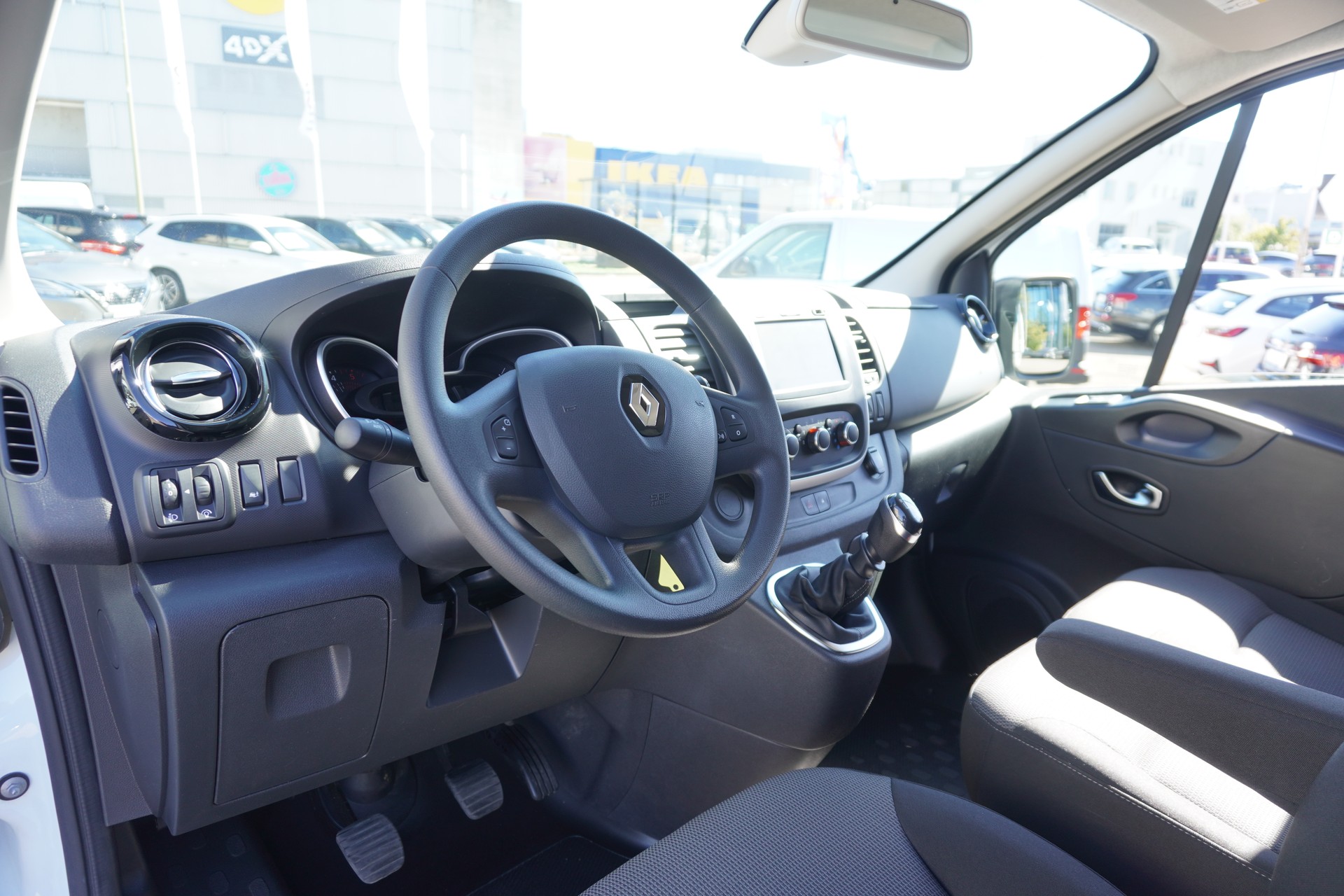 RENAULT Trafic 2.0 Energy dCi 120 3.0t Business L1H1-image-21