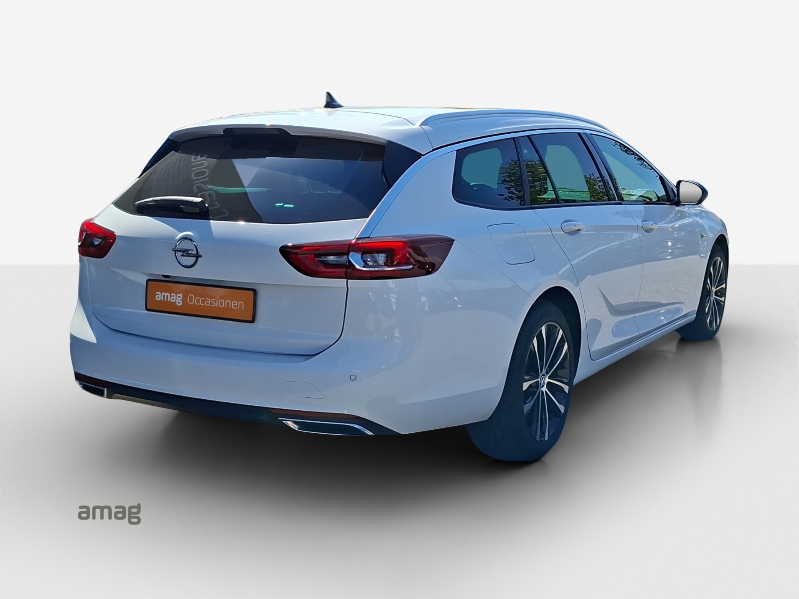 OPEL Insignia 2.0 CDTI Sports Tourer Business Automatic-image-4