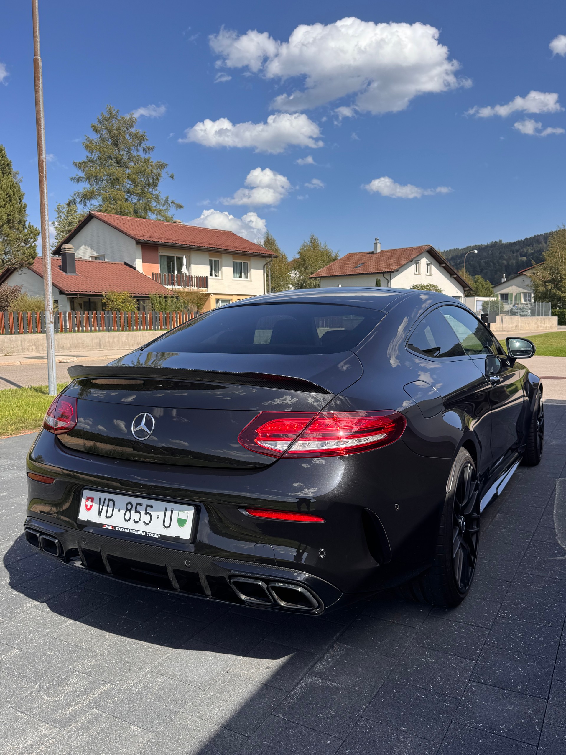 MERCEDES-BENZ C 63 S AMG 9G-tronic-image-5