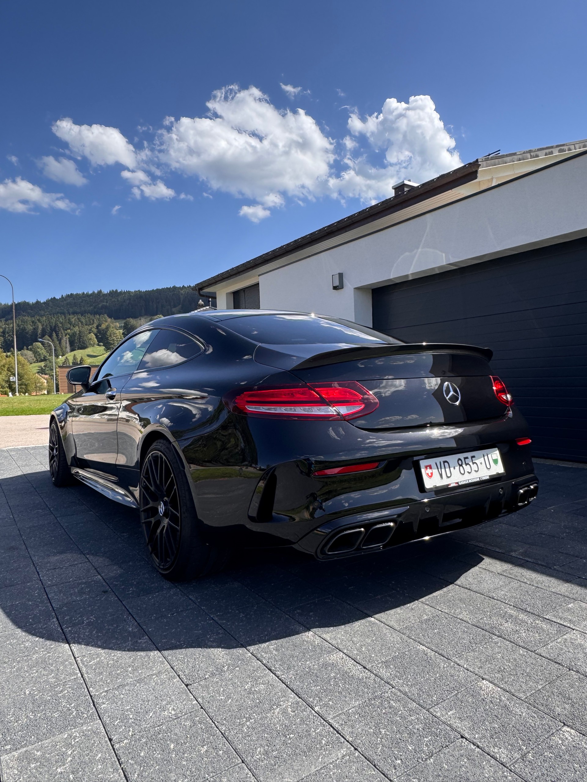 MERCEDES-BENZ C 63 S AMG 9G-tronic-image-7