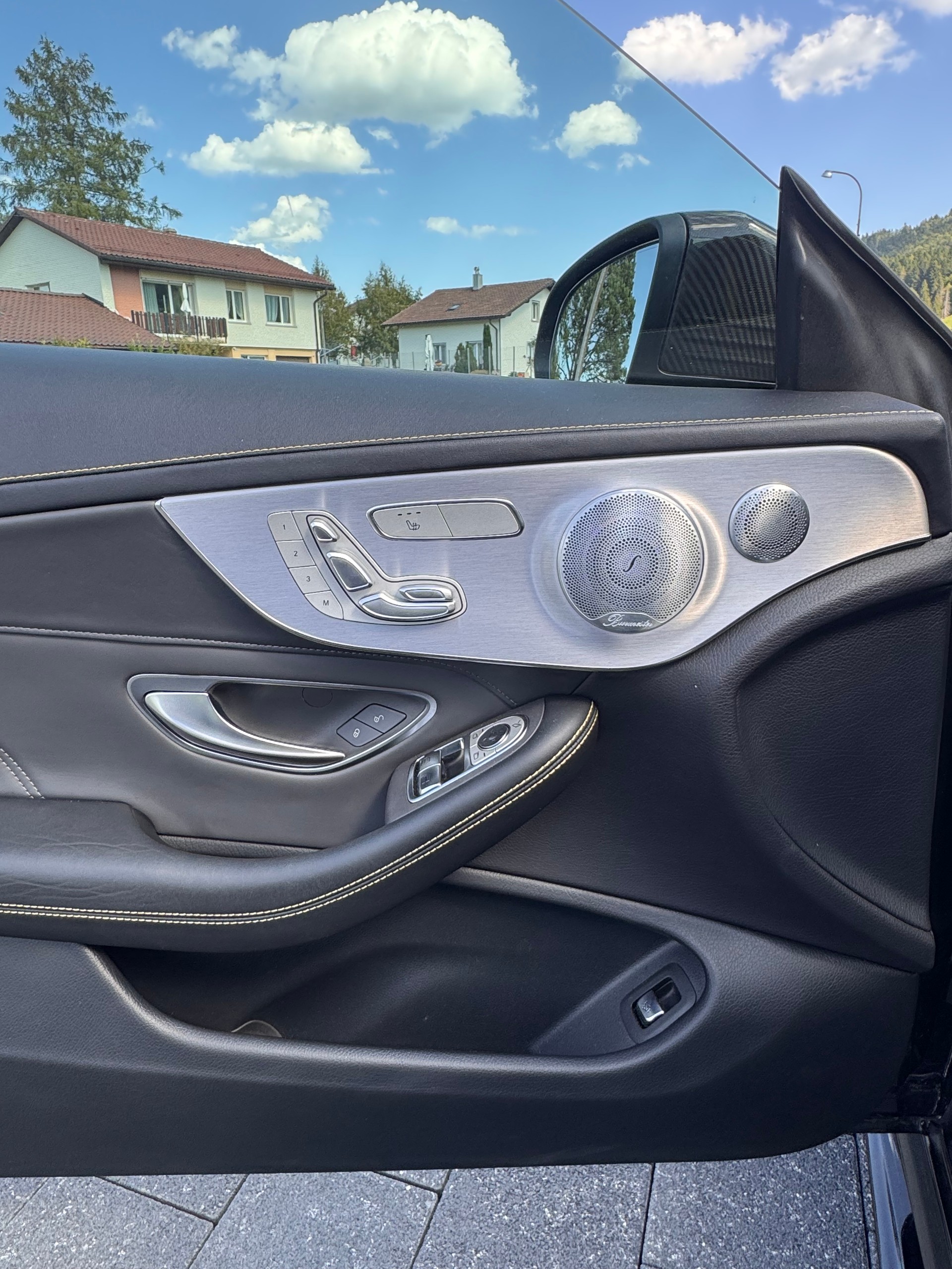 MERCEDES-BENZ C 63 S AMG 9G-tronic-image-10