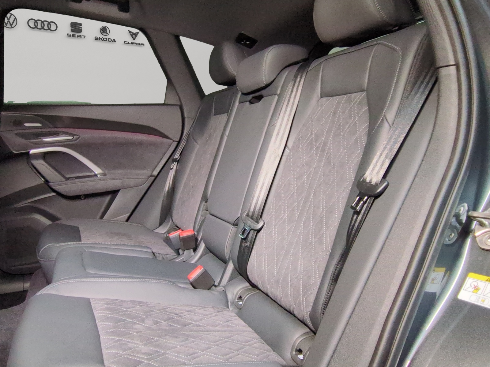 AUDI Q5 Sportback e-hybrid quattro 270 kW S-tronic-image-8