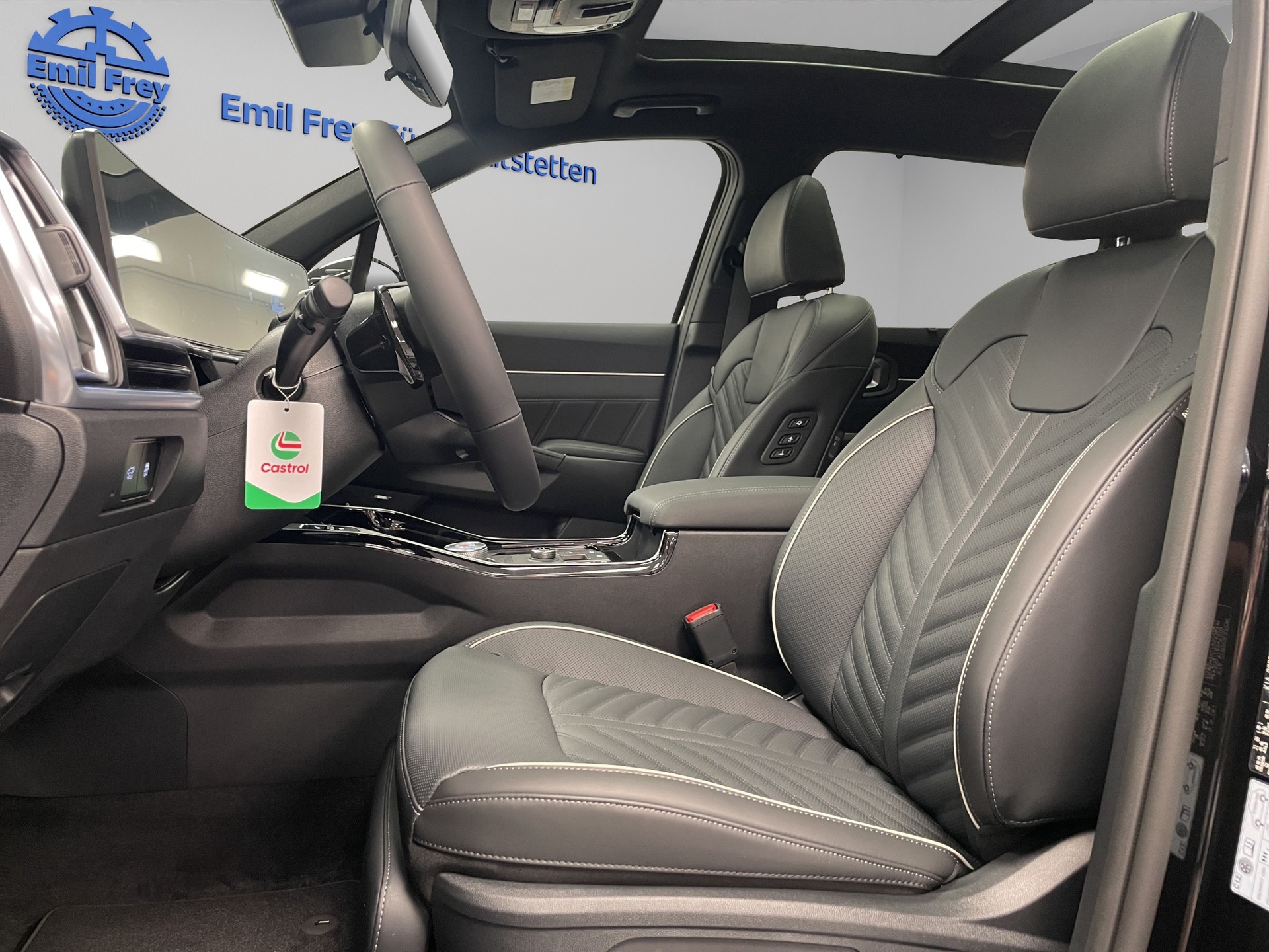 KIA Sorento 1.6 T-GDi Hybrid Style 7P-image-5