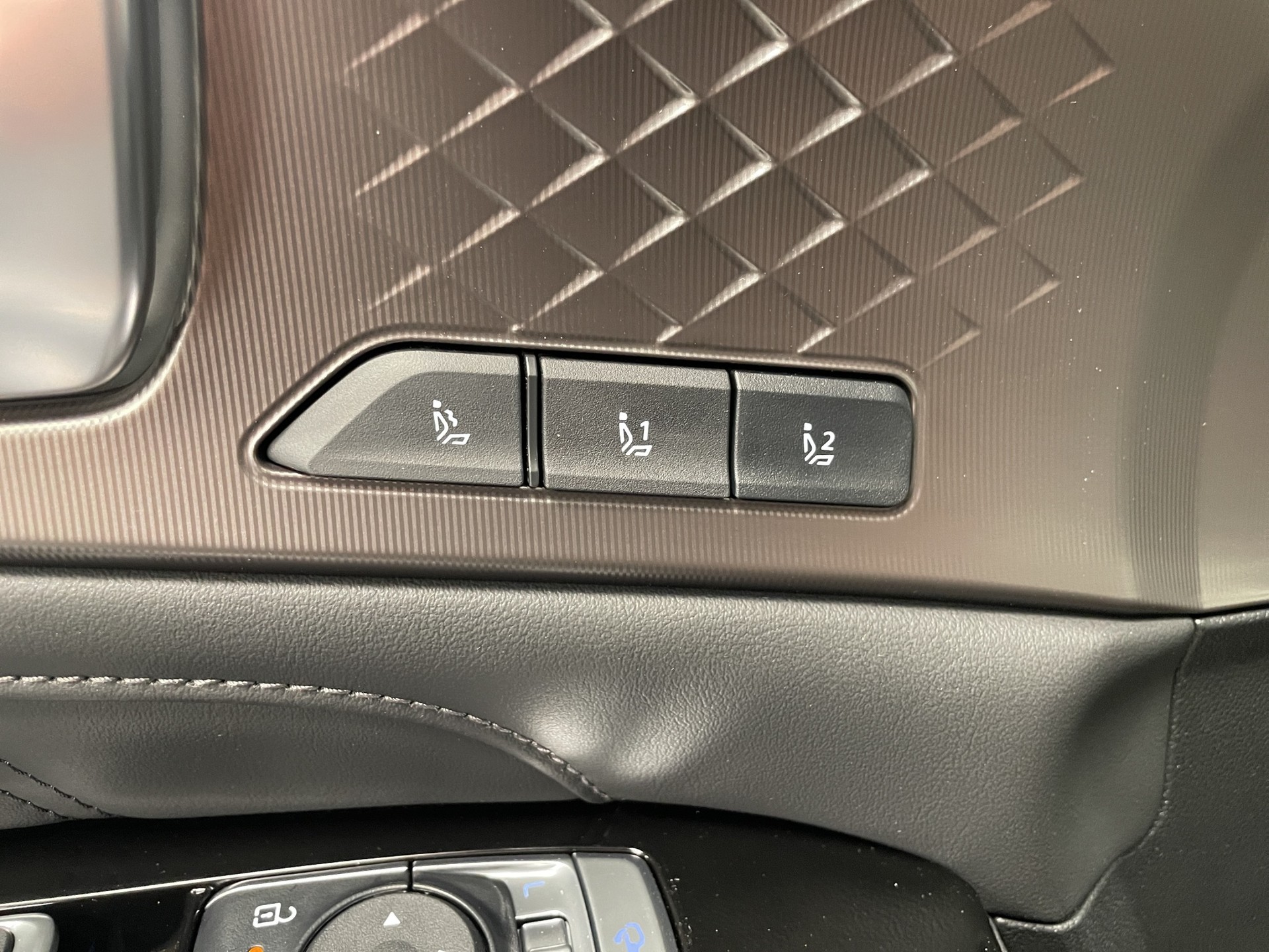 KIA Sorento 1.6 T-GDi Hybrid Style 7P-image-11