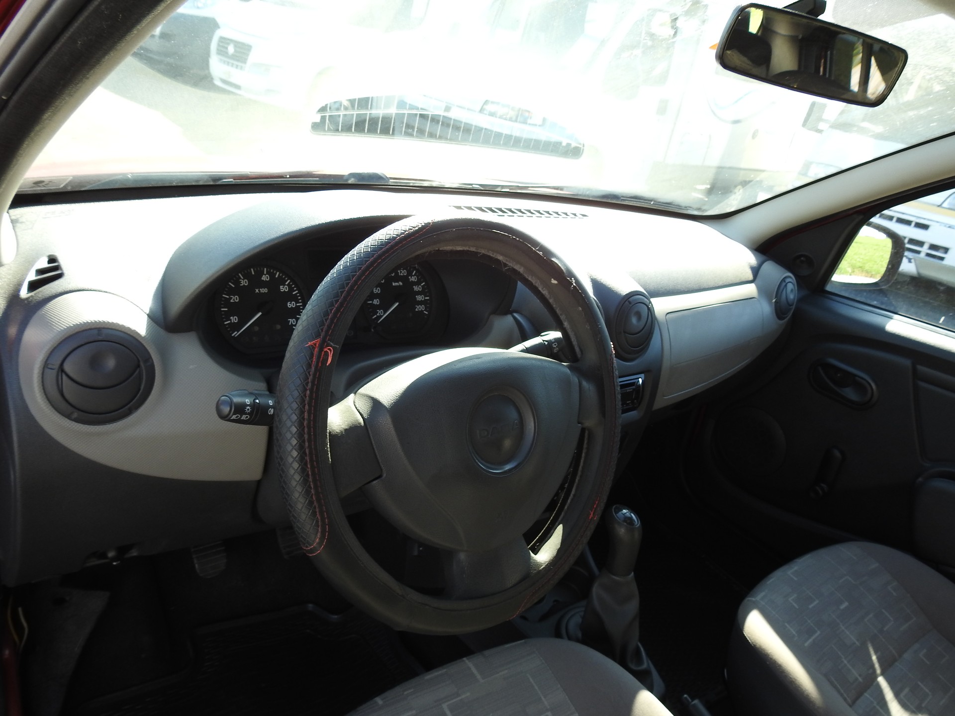 DACIA Sandero 1.2 Ambiance-image-11