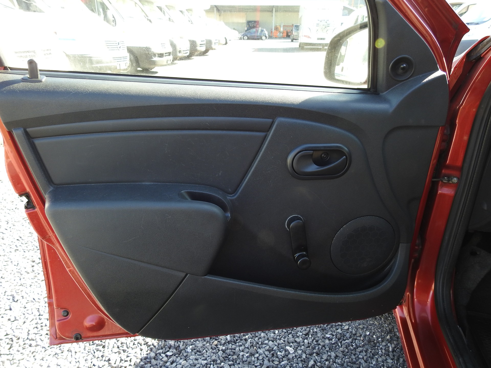 DACIA Sandero 1.2 Ambiance-image-10