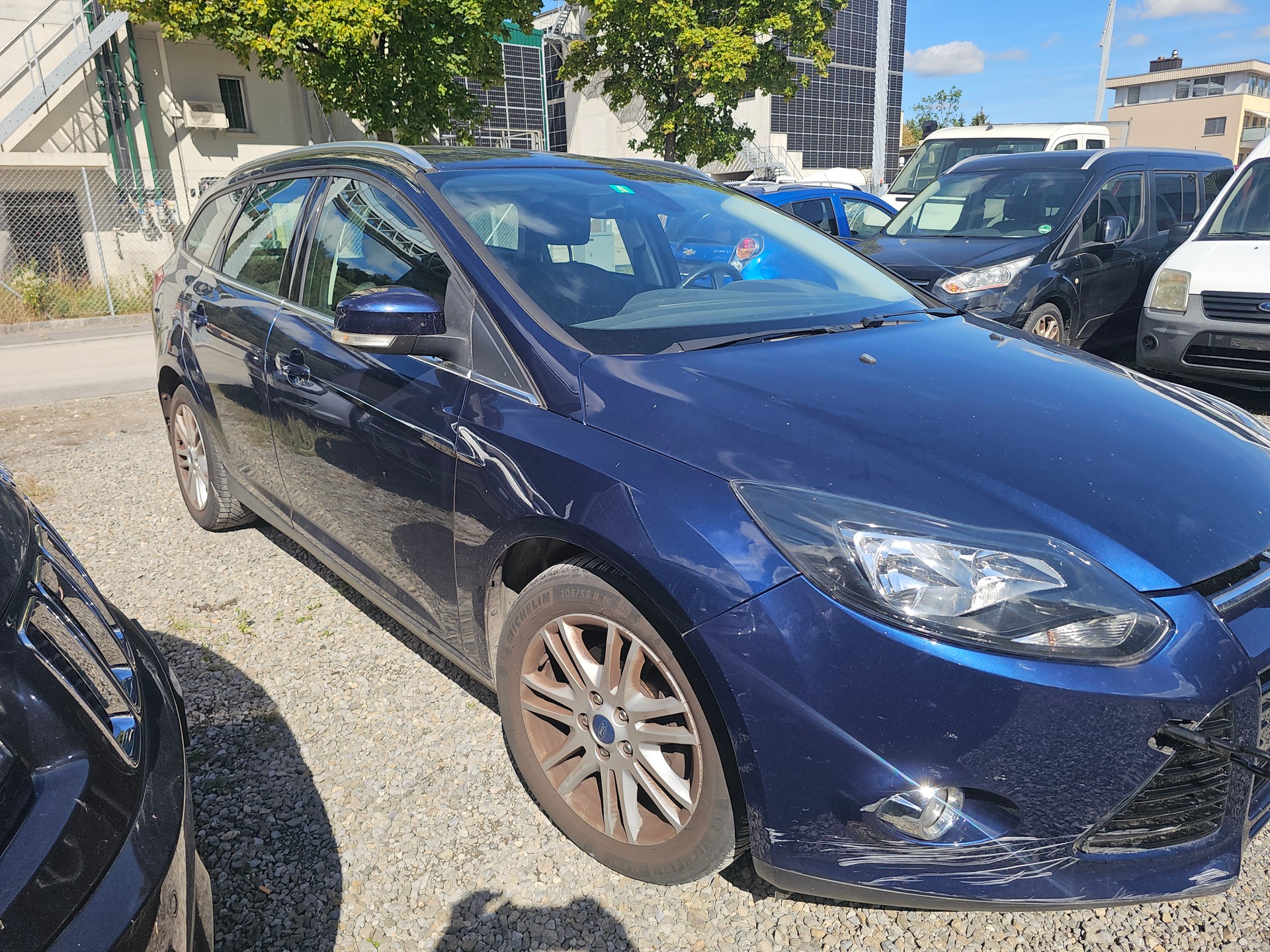 FORD Focus 1.0 SCTi Titanium-image-1
