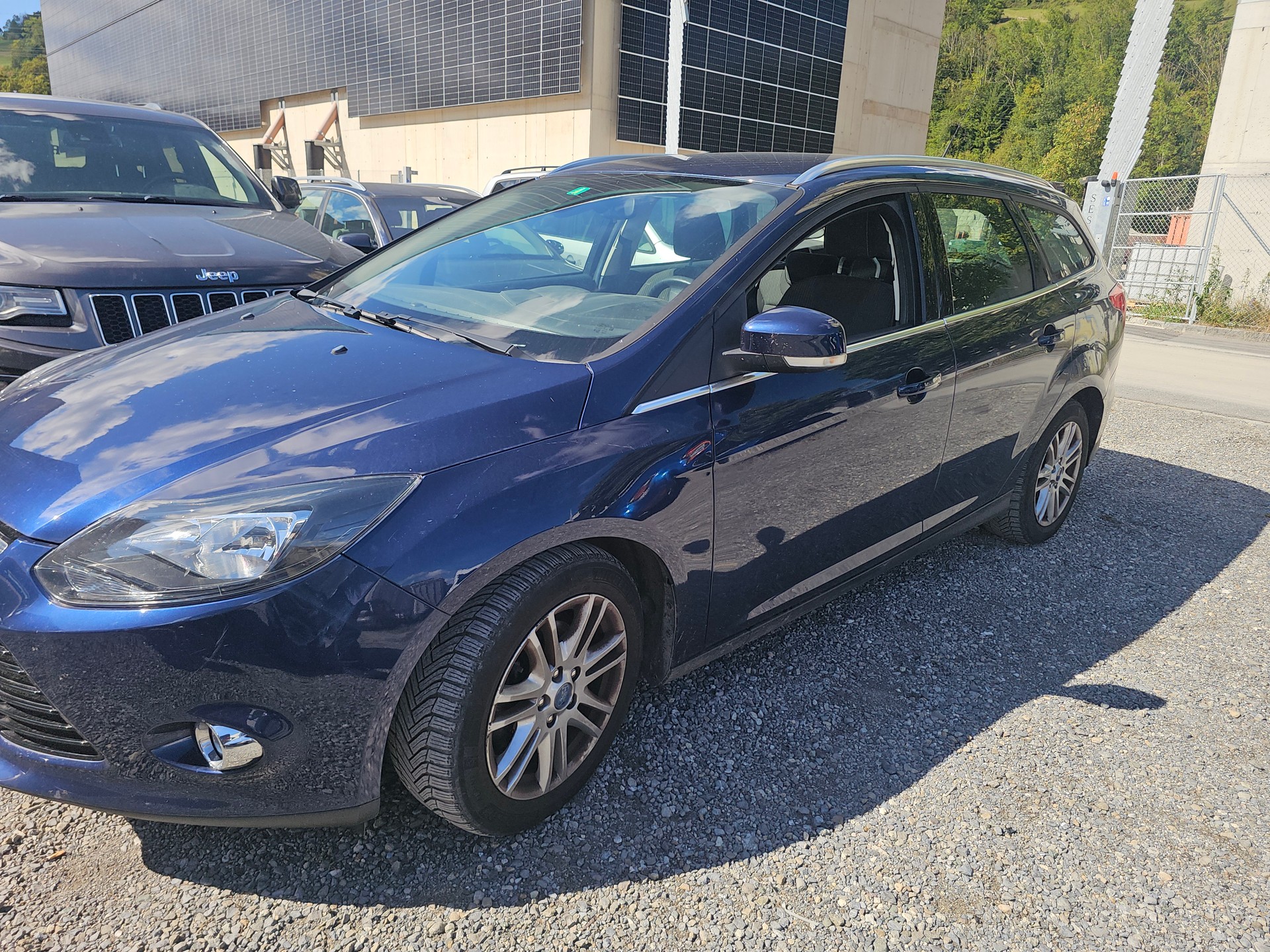 FORD Focus 1.0 SCTi Titanium-image-2