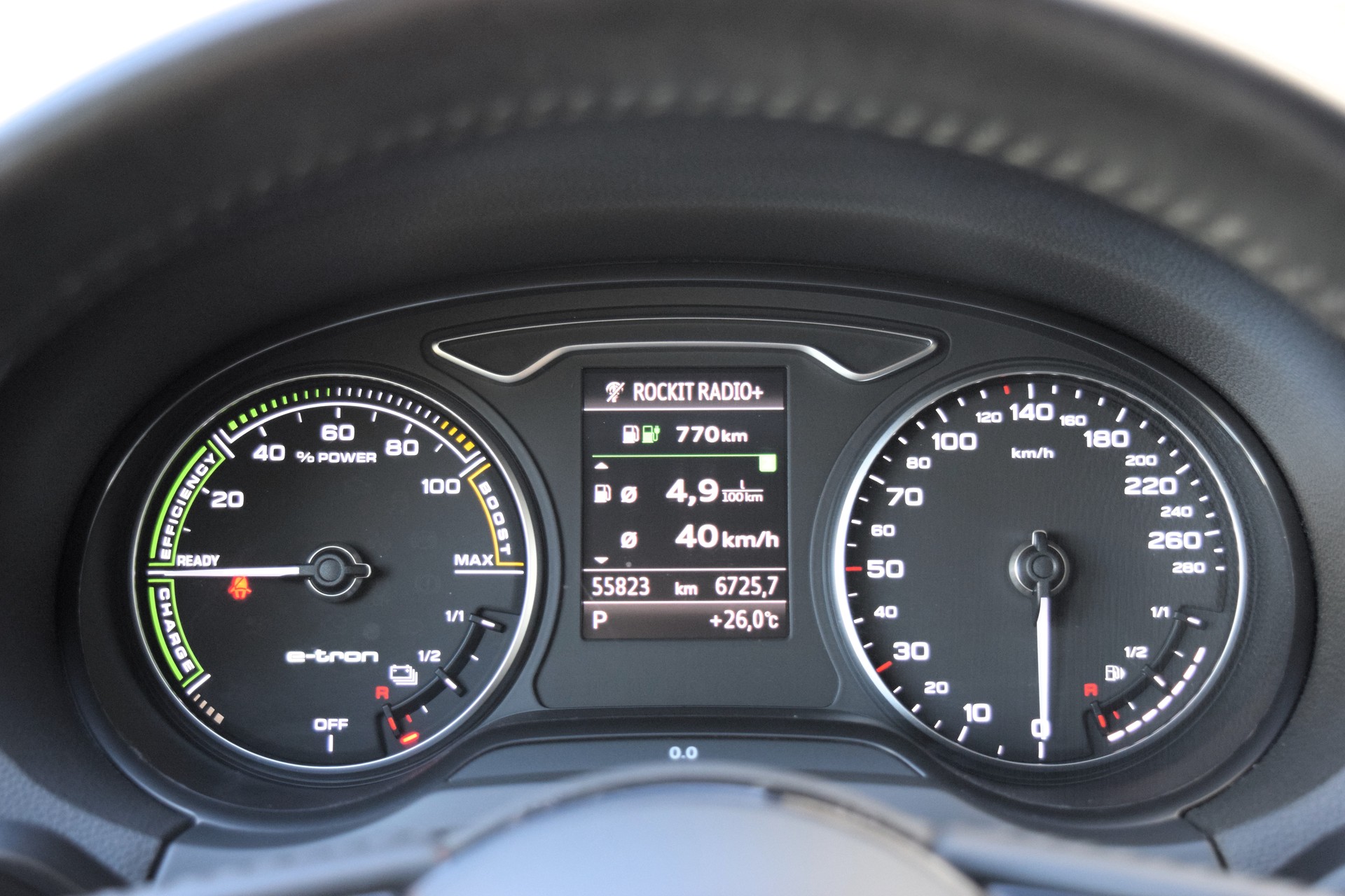 AUDI A3 Sportback 1.4 e-tron Sport S-tronic-image-10