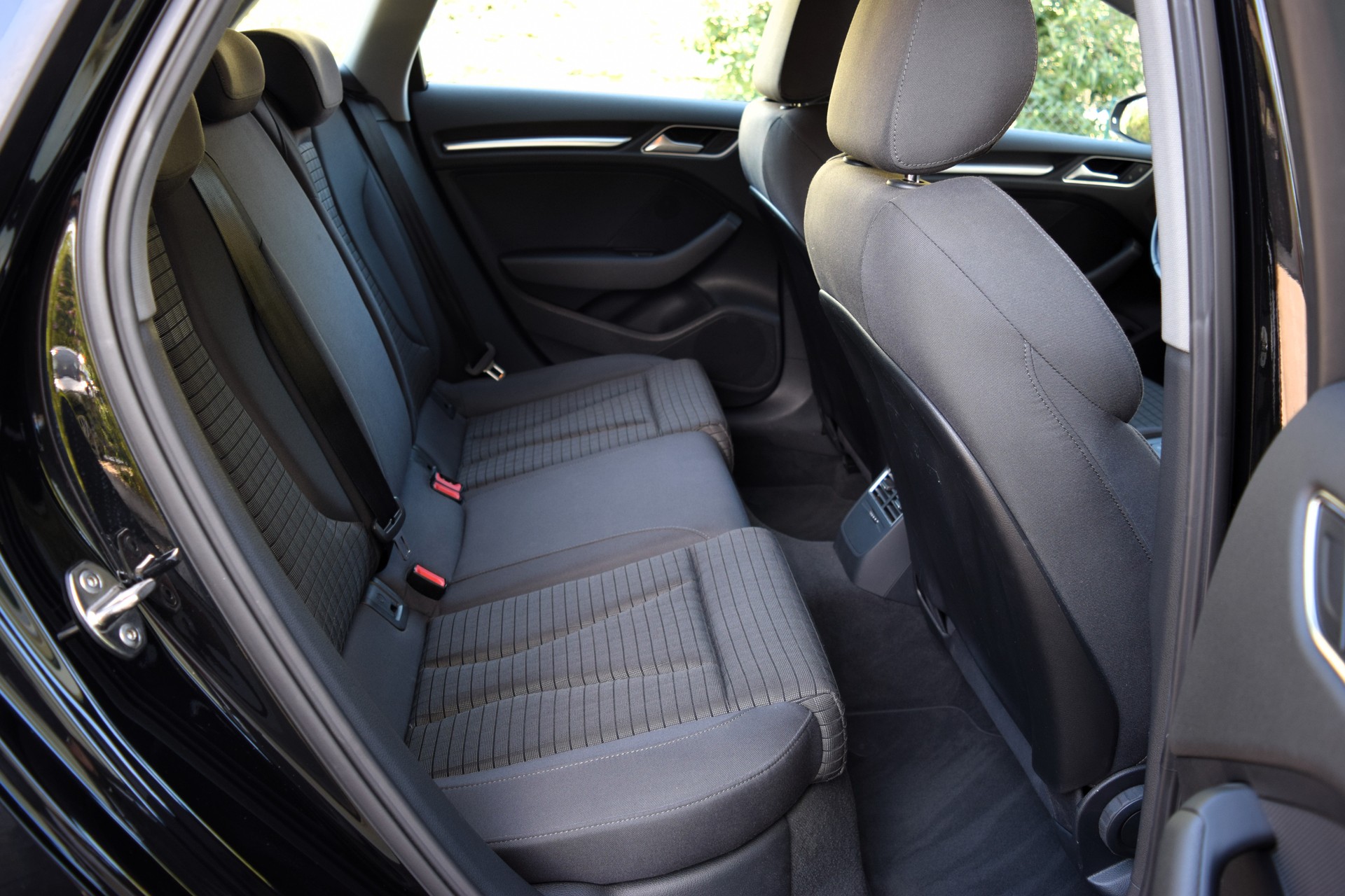 AUDI A3 Sportback 1.4 e-tron Sport S-tronic-image-14