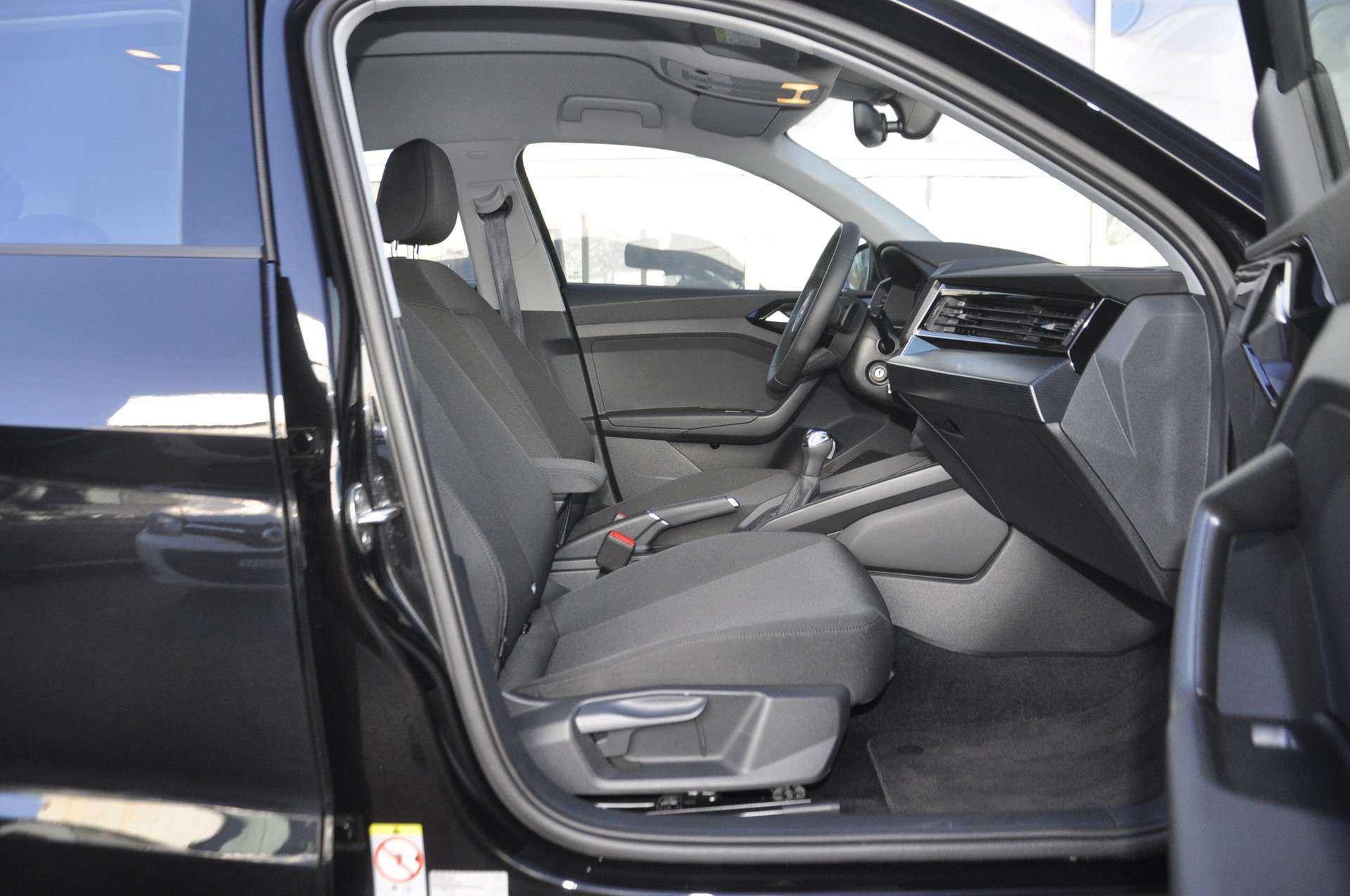 AUDI A1 Sportback 30 TFSI S-tronic-image-5