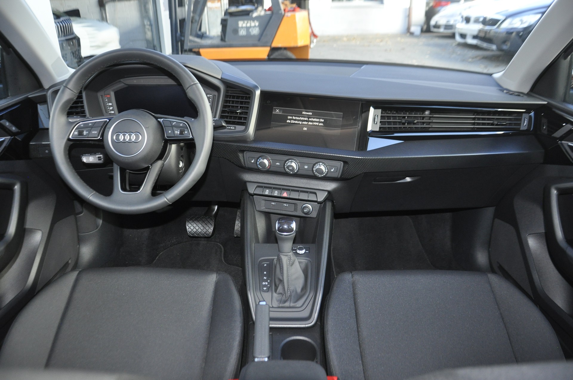 AUDI A1 Sportback 30 TFSI S-tronic-image-8