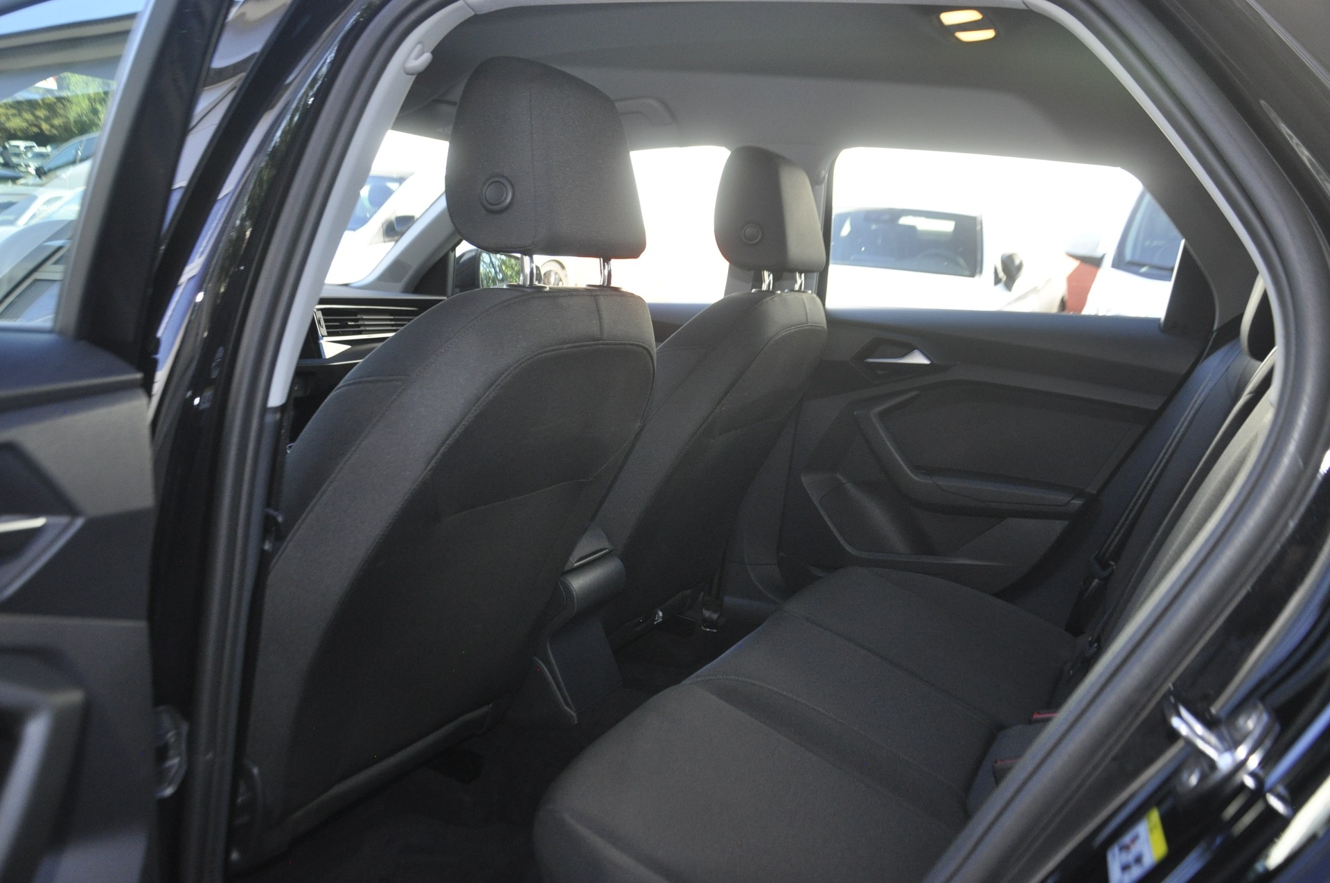 AUDI A1 Sportback 30 TFSI S-tronic-image-4