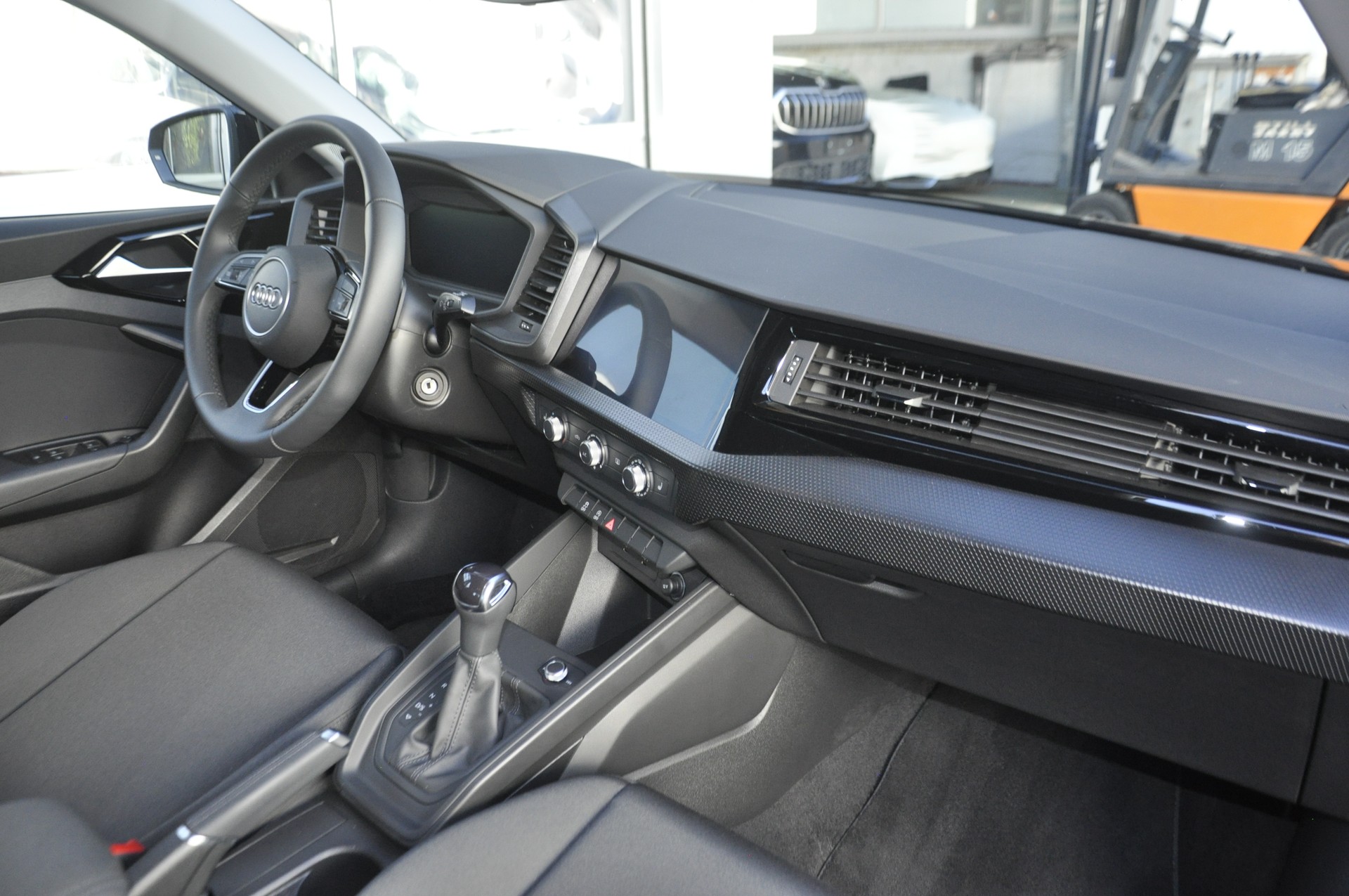 AUDI A1 Sportback 30 TFSI S-tronic-image-6