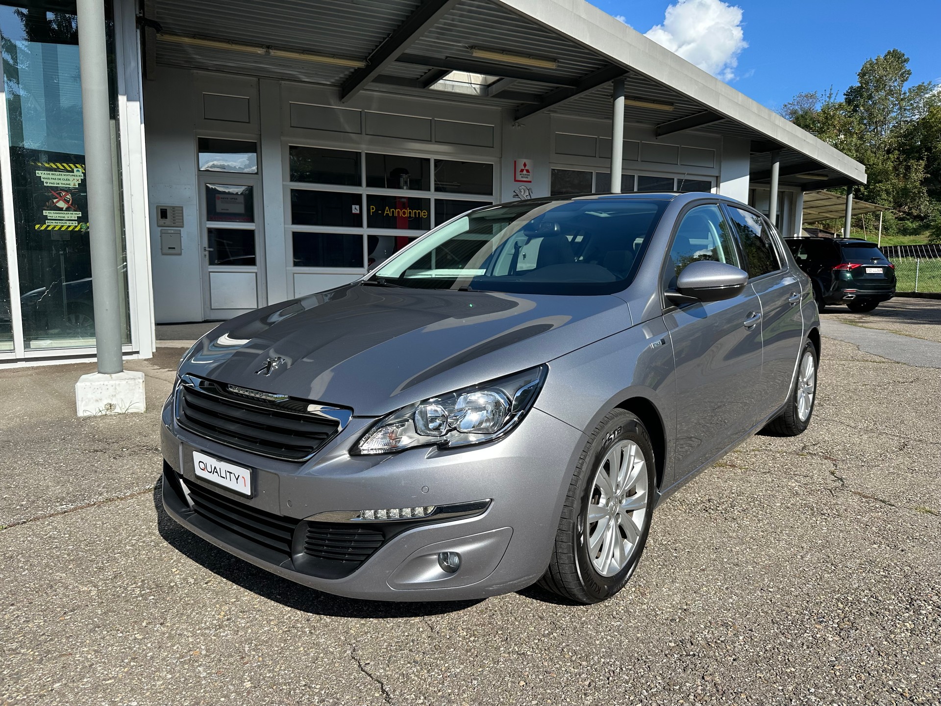 PEUGEOT 308 1.2 THP Style Automatic-image-0