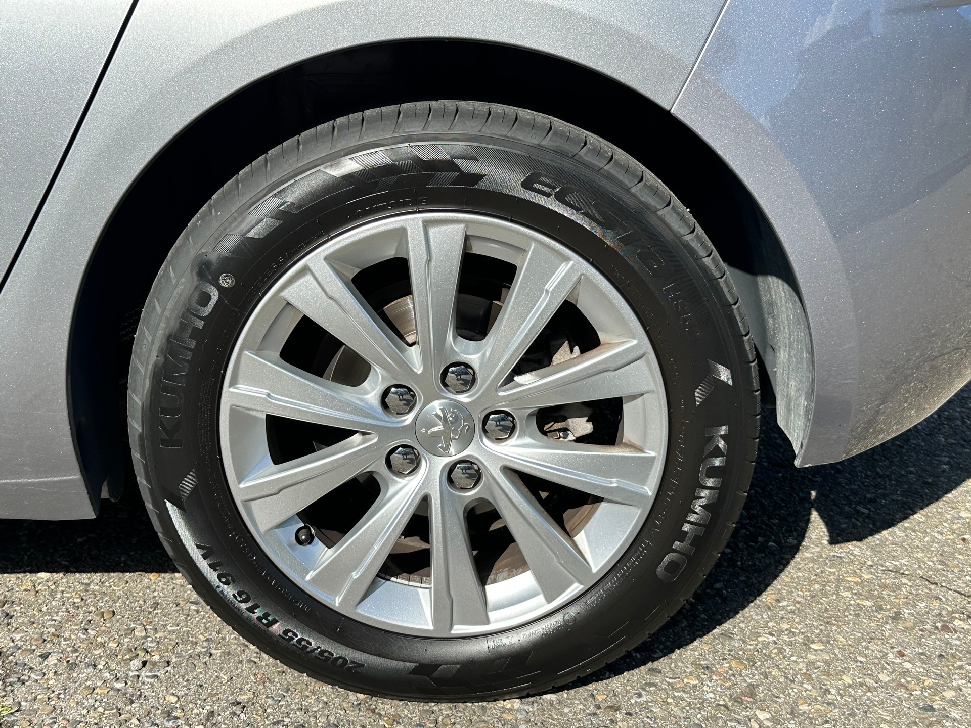 PEUGEOT 308 1.2 THP Style Automatic-image-3