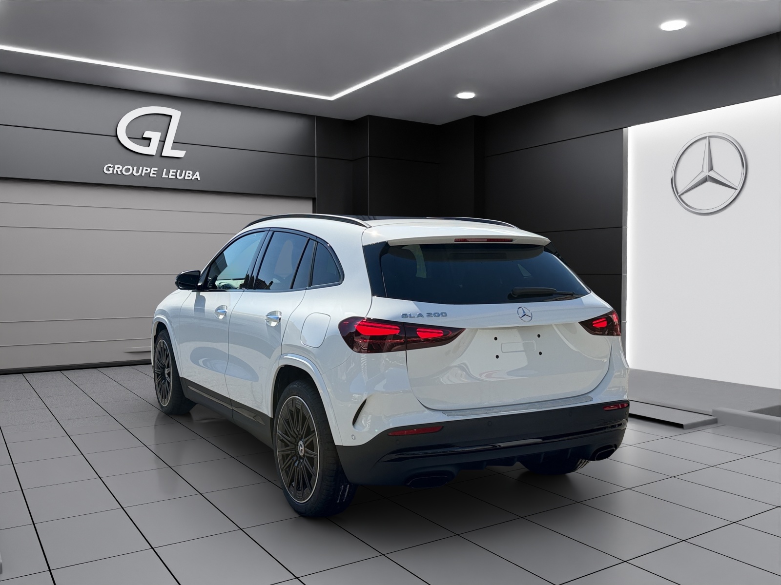 MERCEDES-BENZ GLA 200 Night Star 7G-DCT-image-3