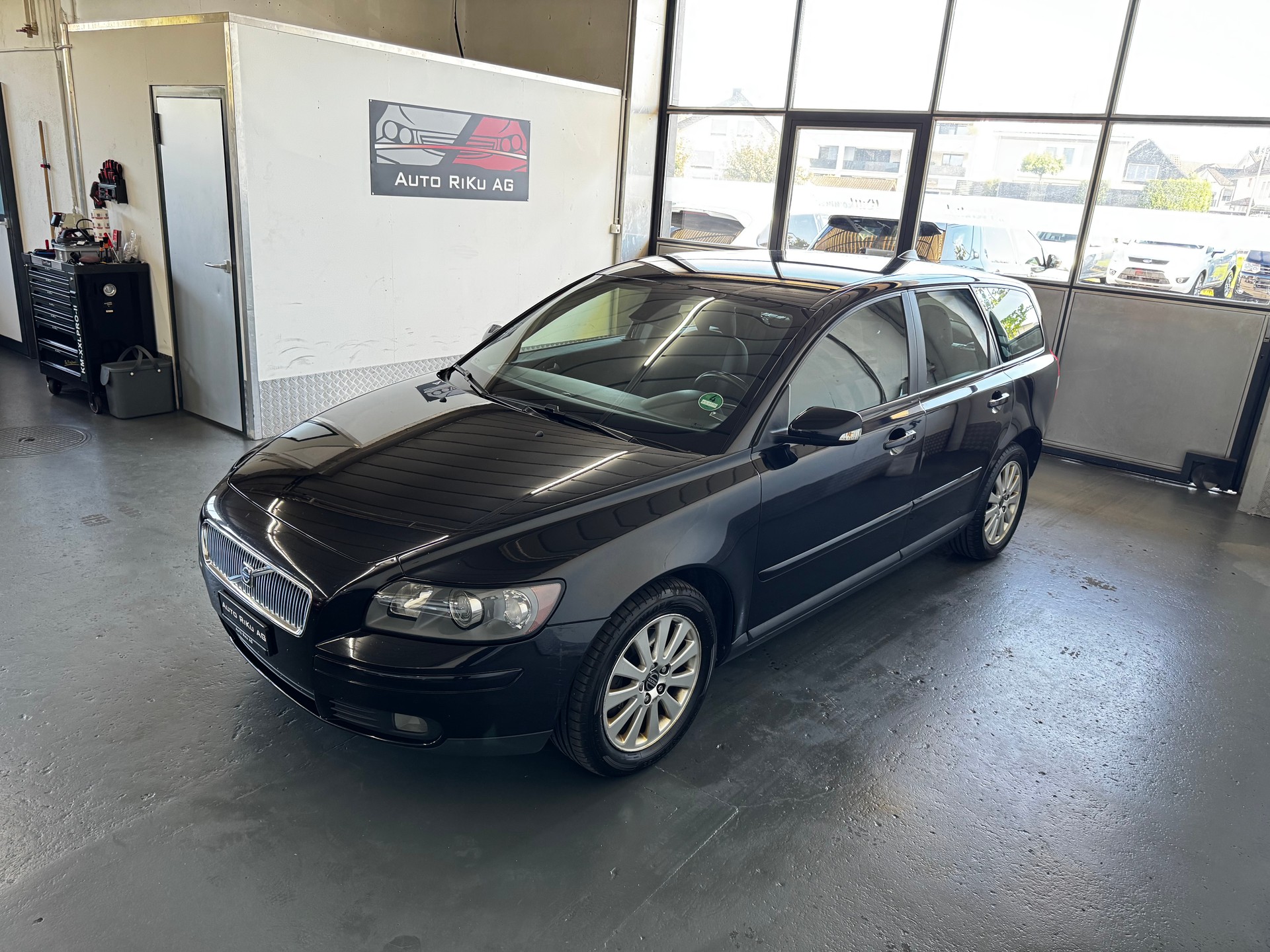 VOLVO V50 2.0D Momentum-image-5
