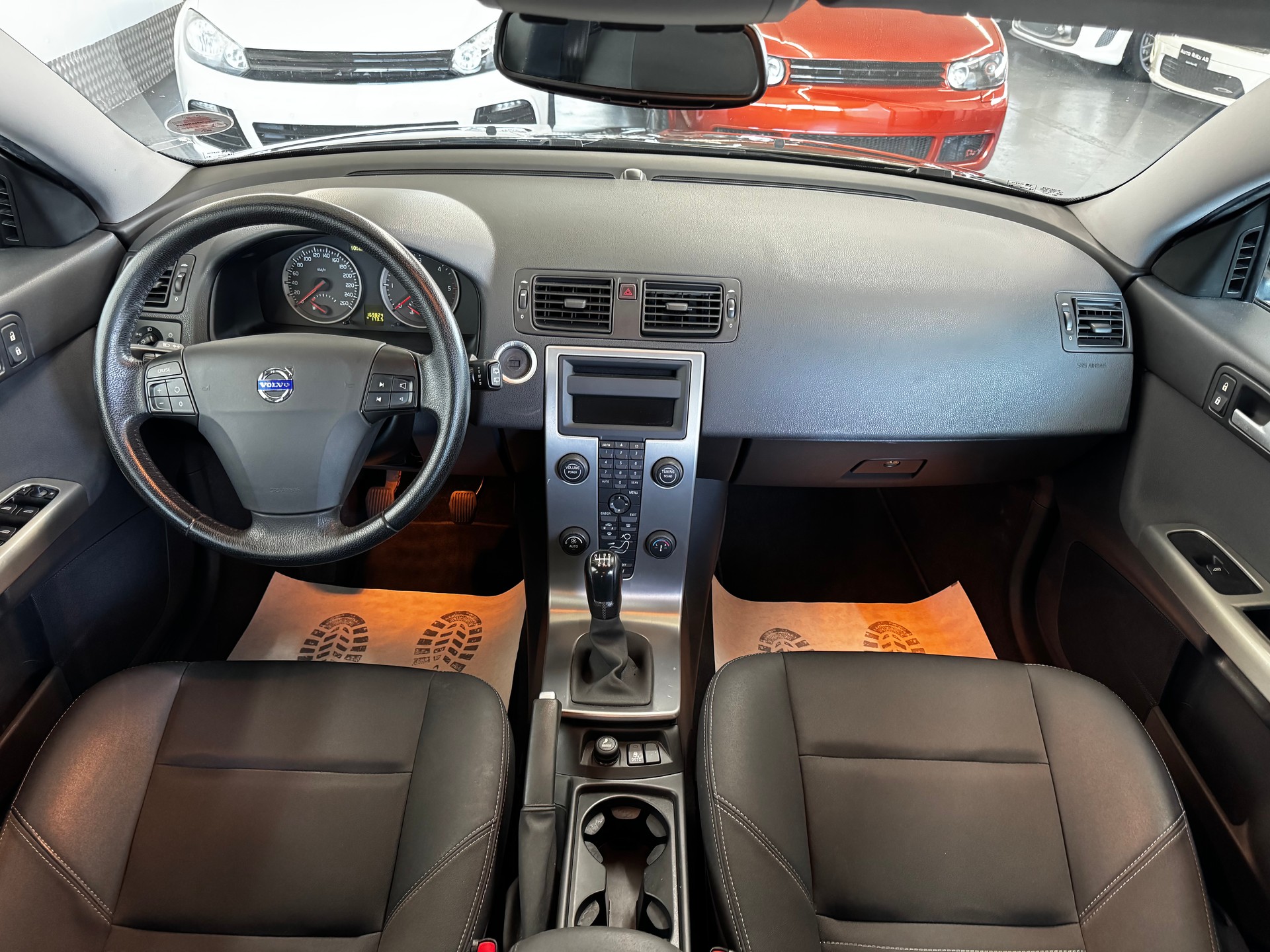 VOLVO V50 2.0D Momentum-image-15