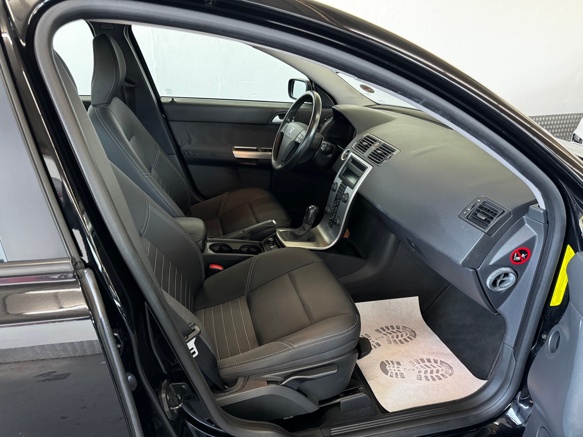 VOLVO V50 2.0D Momentum-image-18