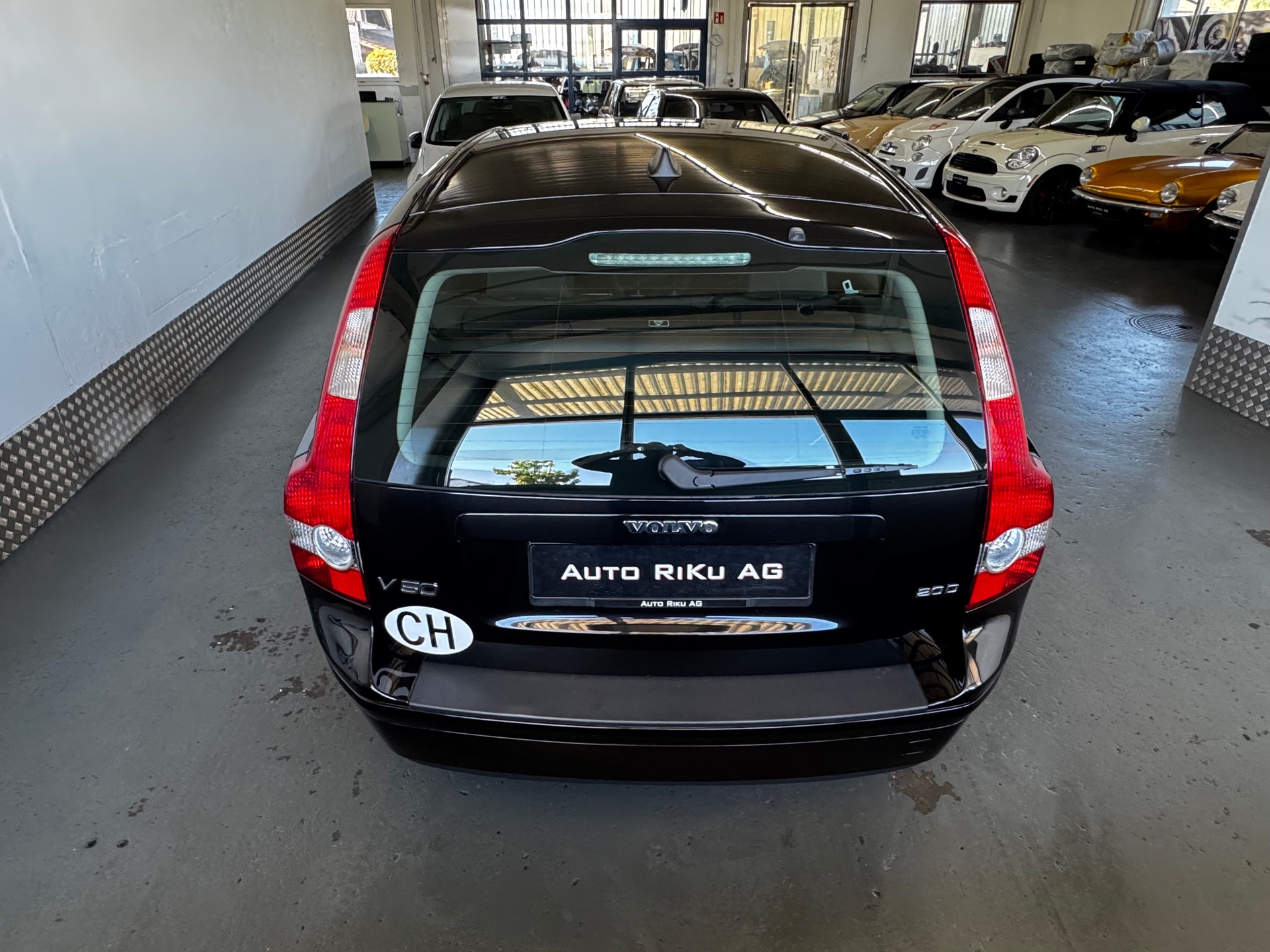 VOLVO V50 2.0D Momentum-image-10