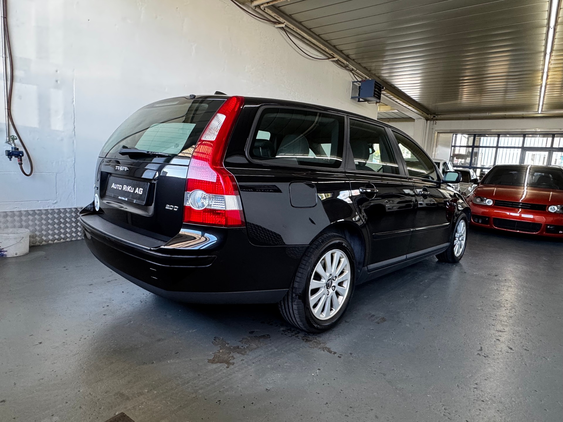VOLVO V50 2.0D Momentum-image-9