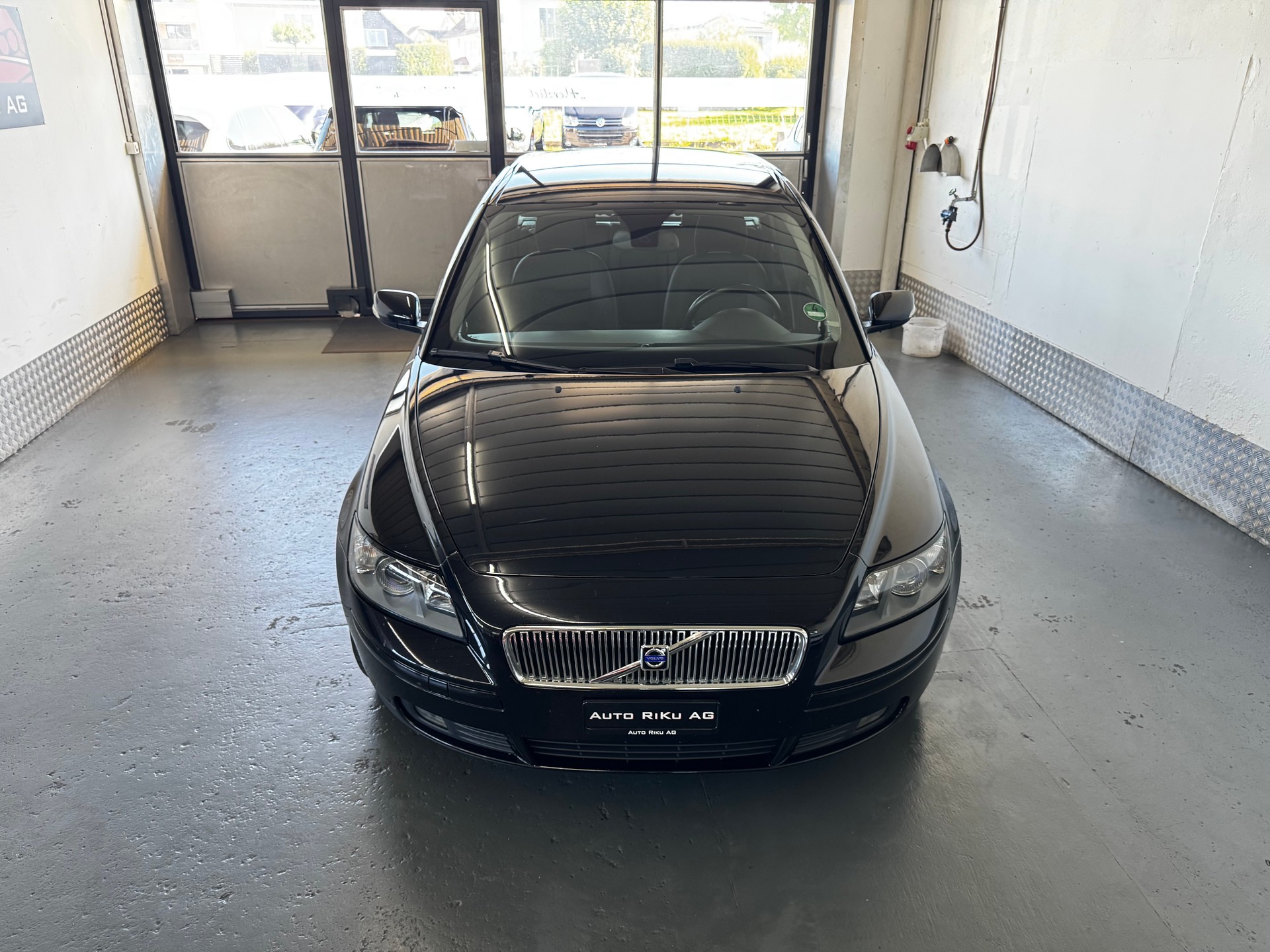 VOLVO V50 2.0D Momentum-image-3