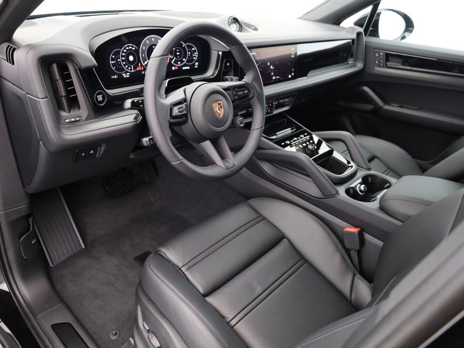 PORSCHE Cayenne Coupé Black Edition-image-3