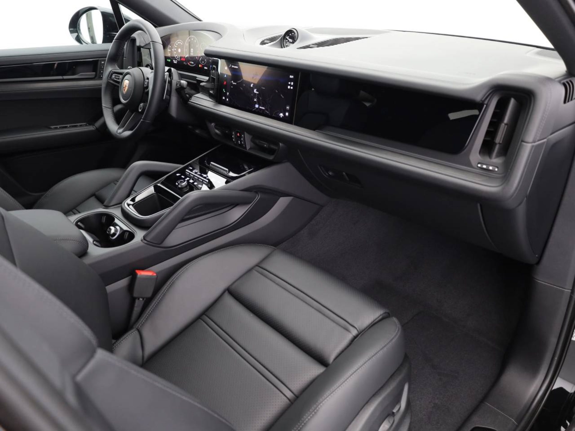 PORSCHE Cayenne Coupé Black Edition-image-11