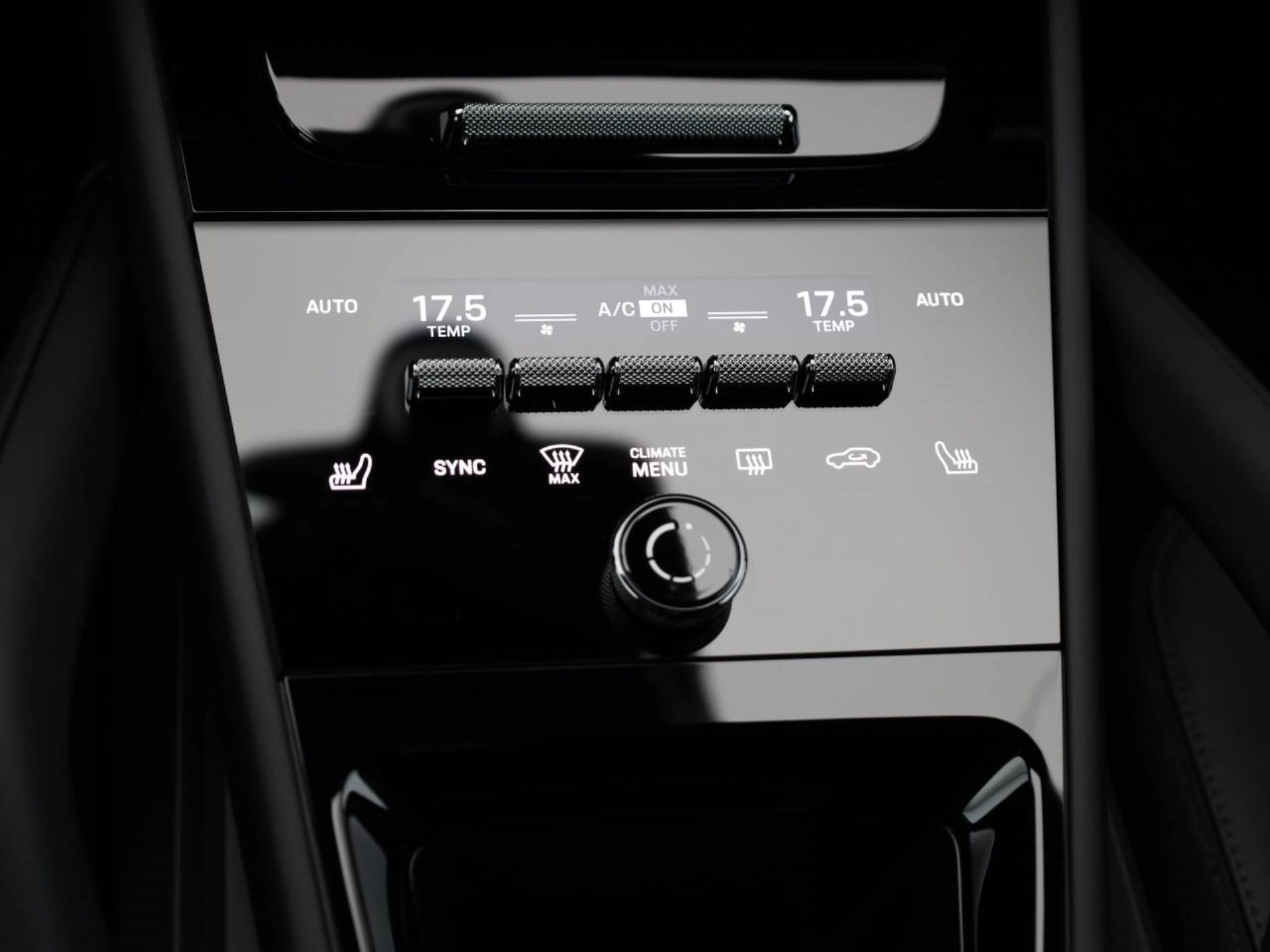 PORSCHE Cayenne Coupé Black Edition-image-16