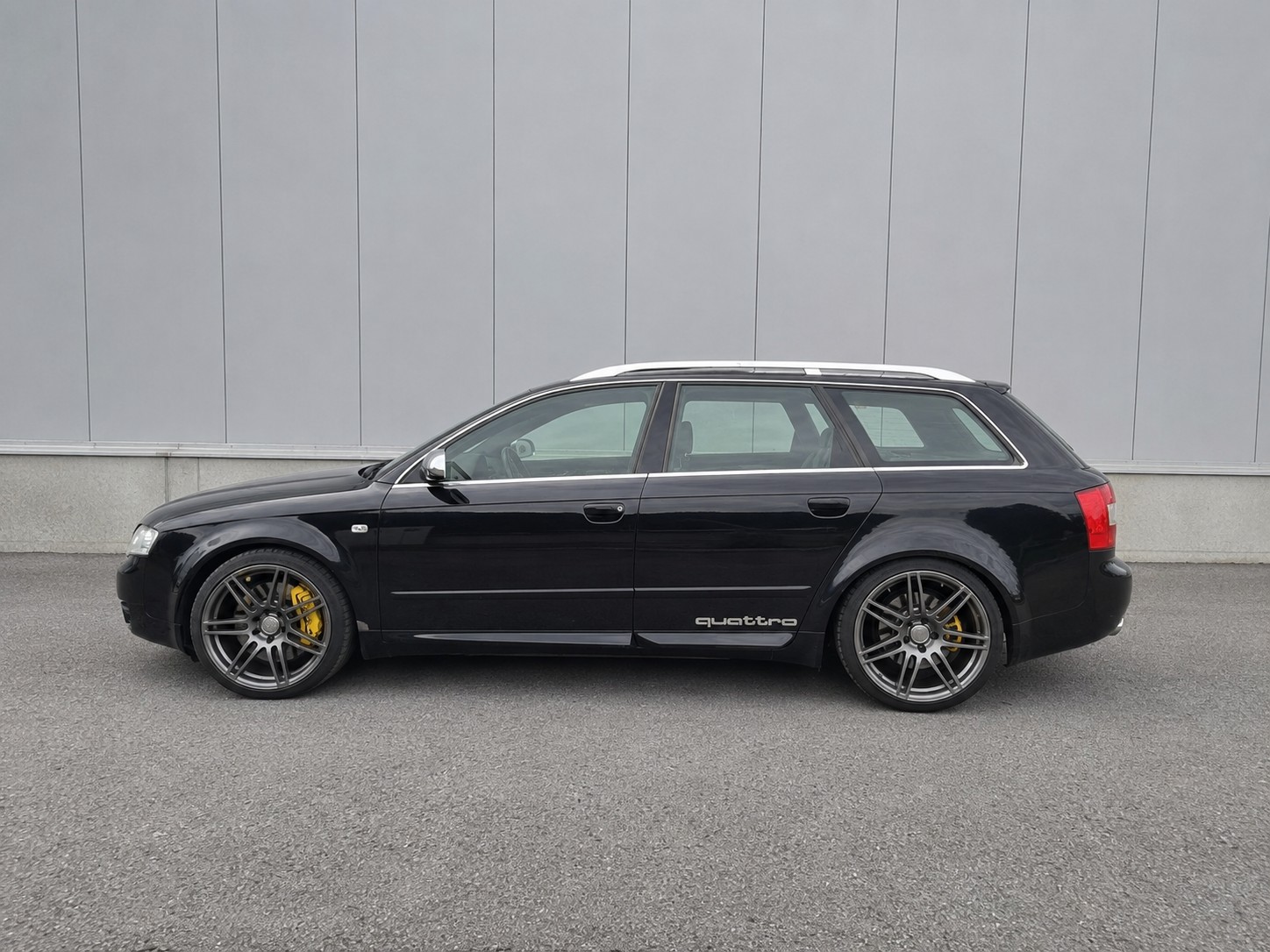 AUDI 4.2 V8 quattro-image-0