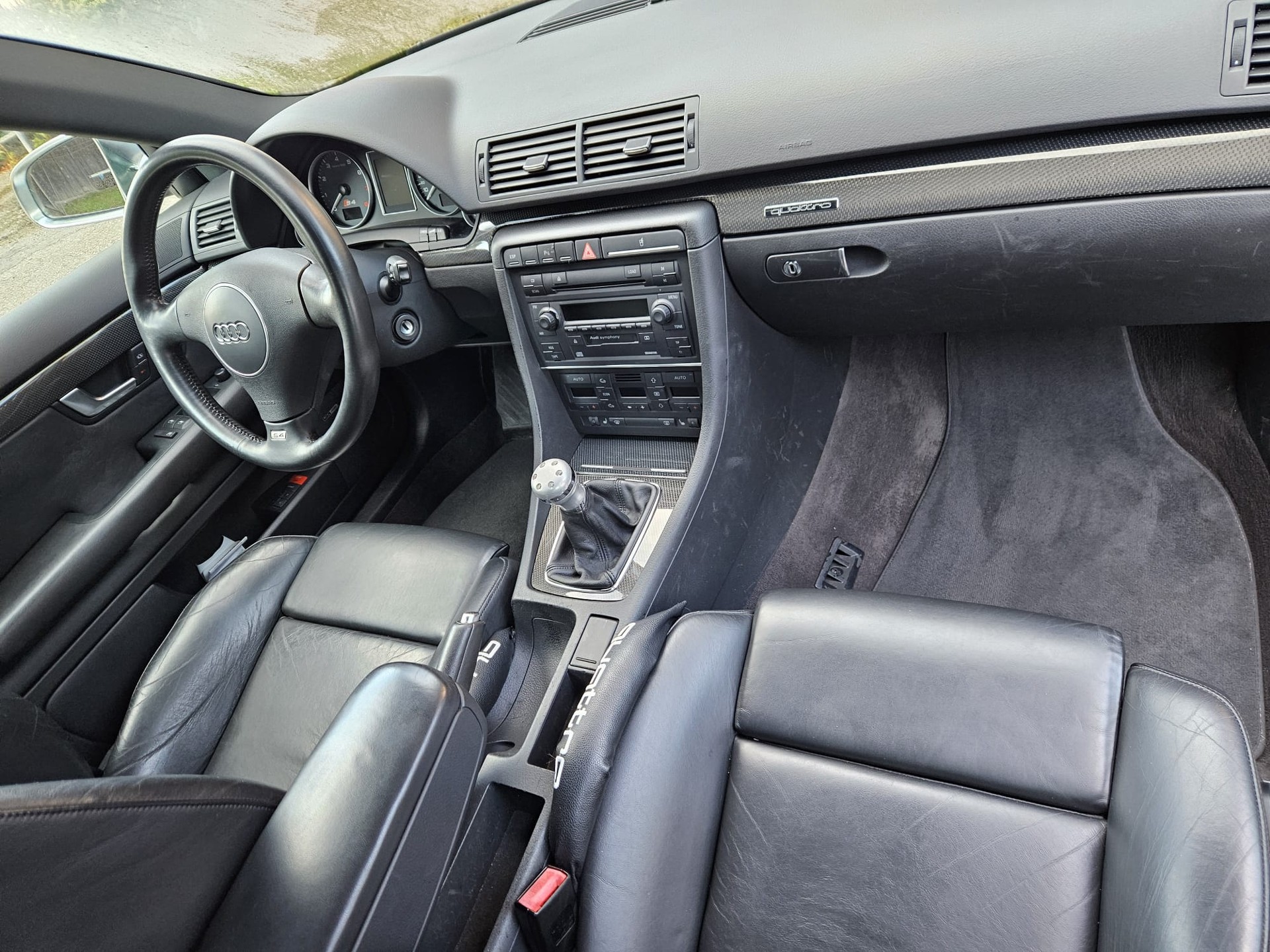 AUDI 4.2 V8 quattro-image-5