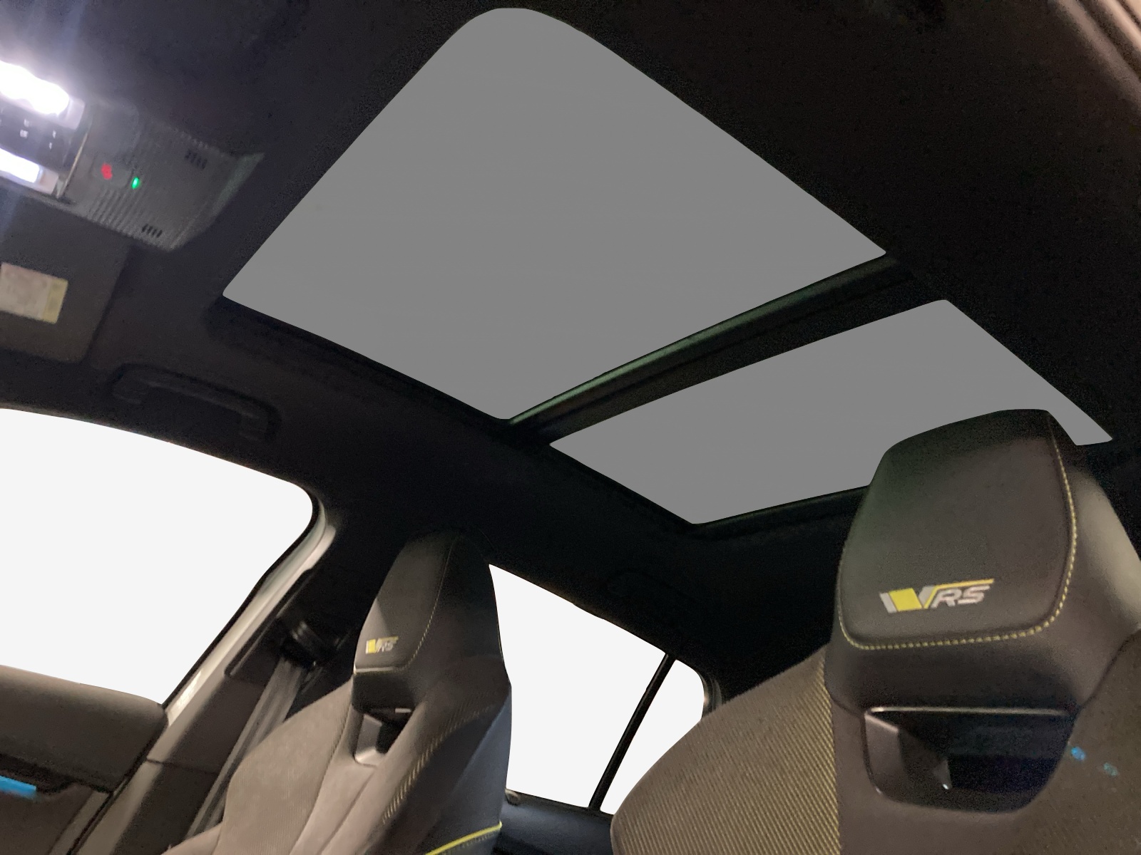 SKODA Enyaq iV 80x RS-image-15