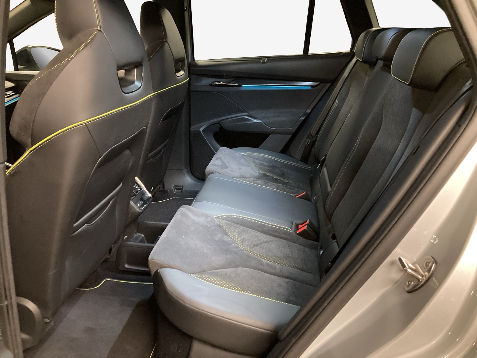 SKODA Enyaq iV 80x RS-image-12