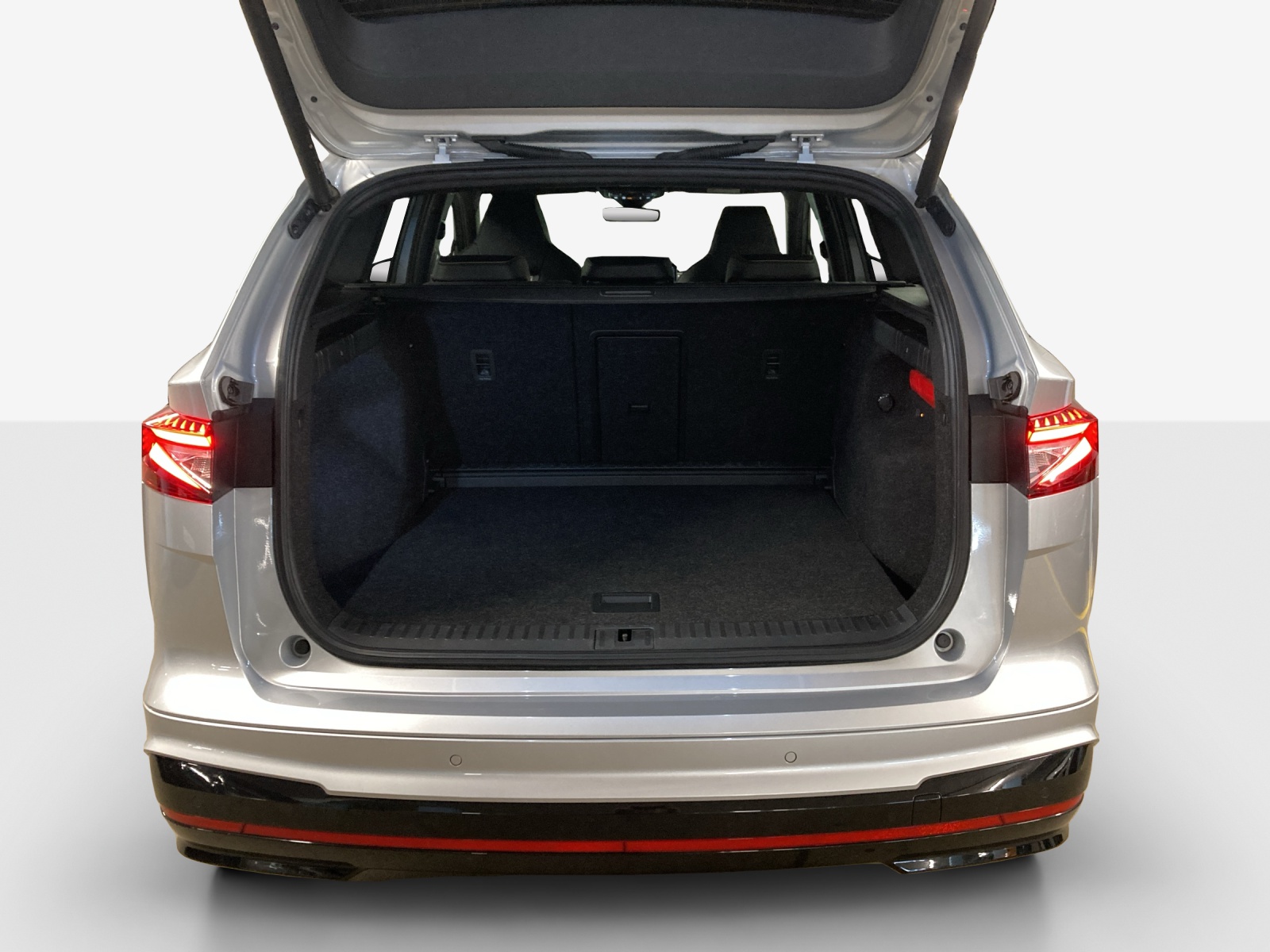 SKODA Enyaq iV 80x RS-image-13