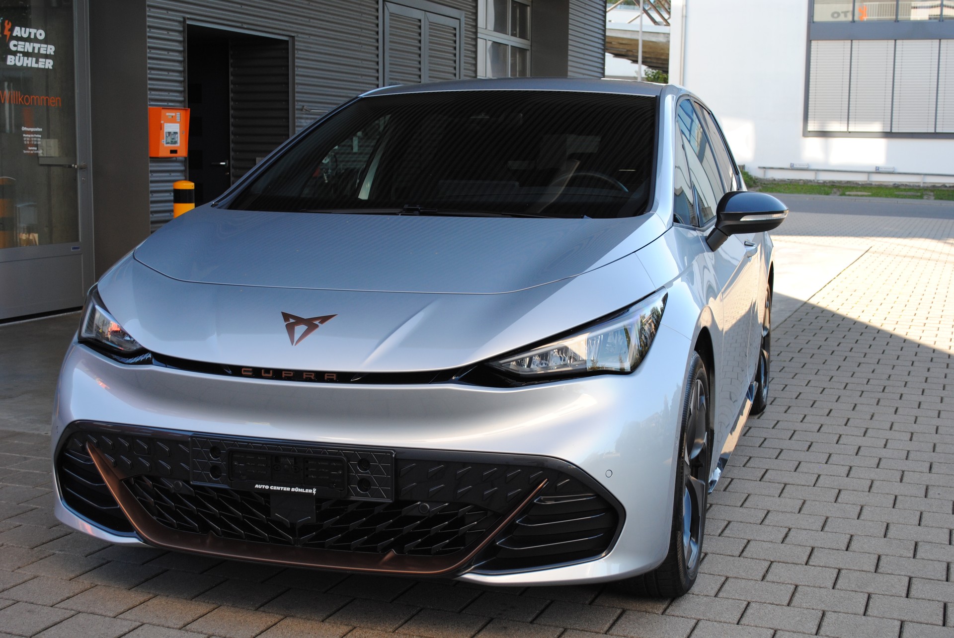CUPRA Born 58 kWh e-Boost-image-1