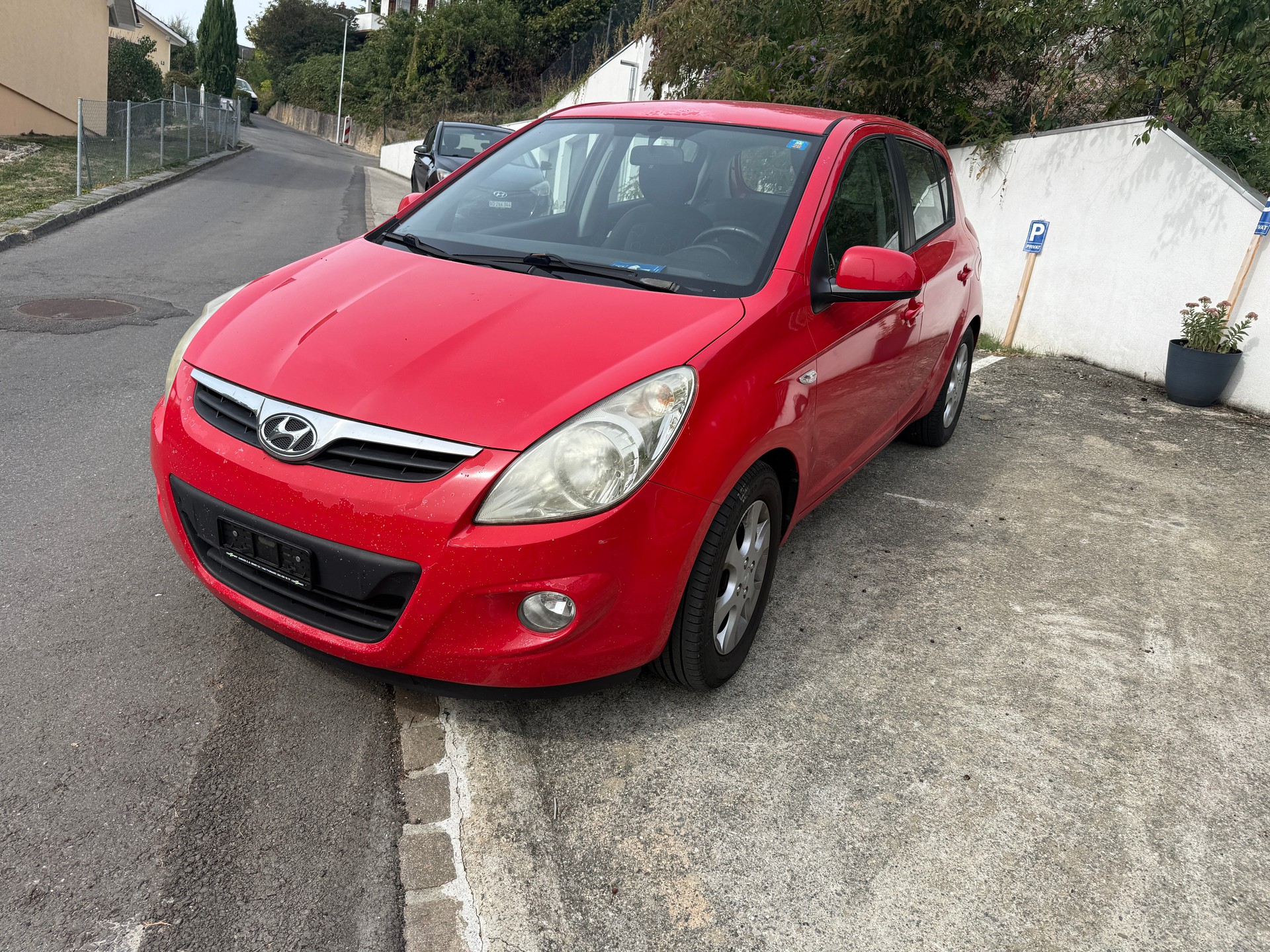 HYUNDAI i20 1.4 Swiss Plus Edition-image-2