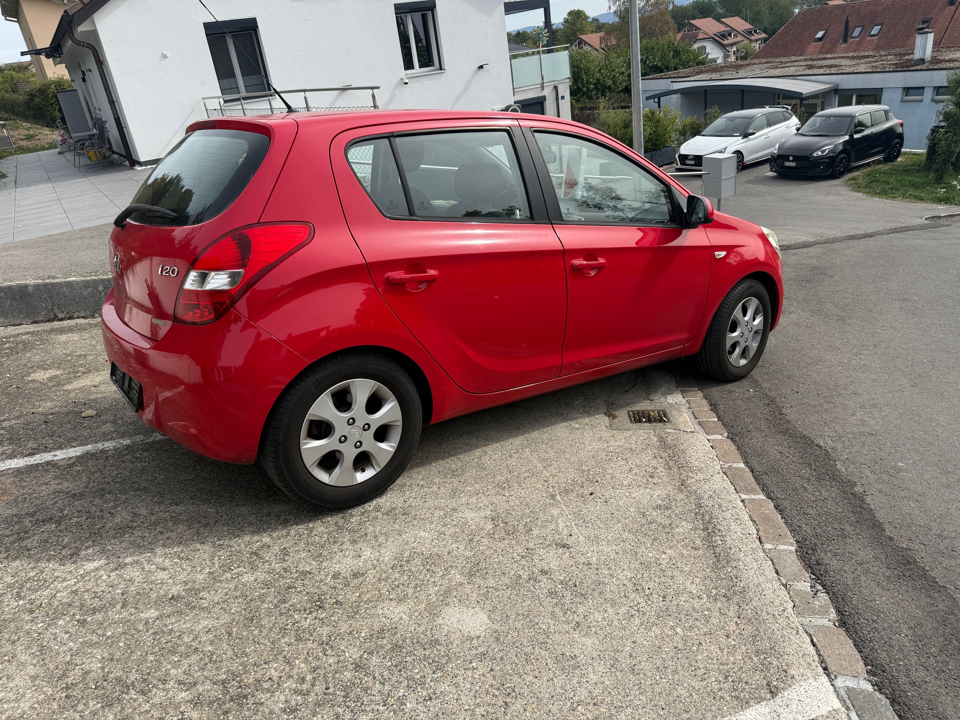 HYUNDAI i20 1.4 Swiss Plus Edition-image-7