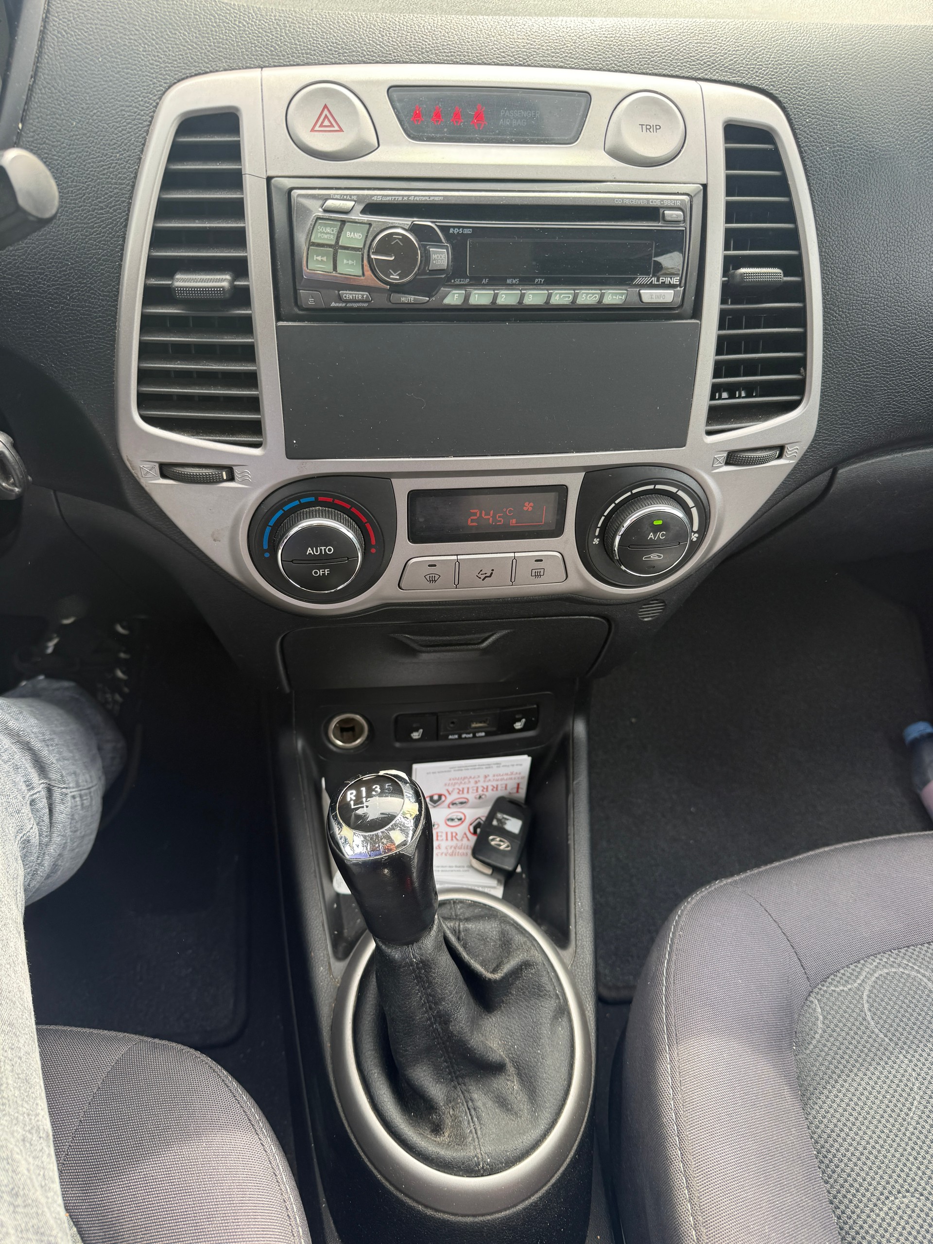 HYUNDAI i20 1.4 Swiss Plus Edition-image-11