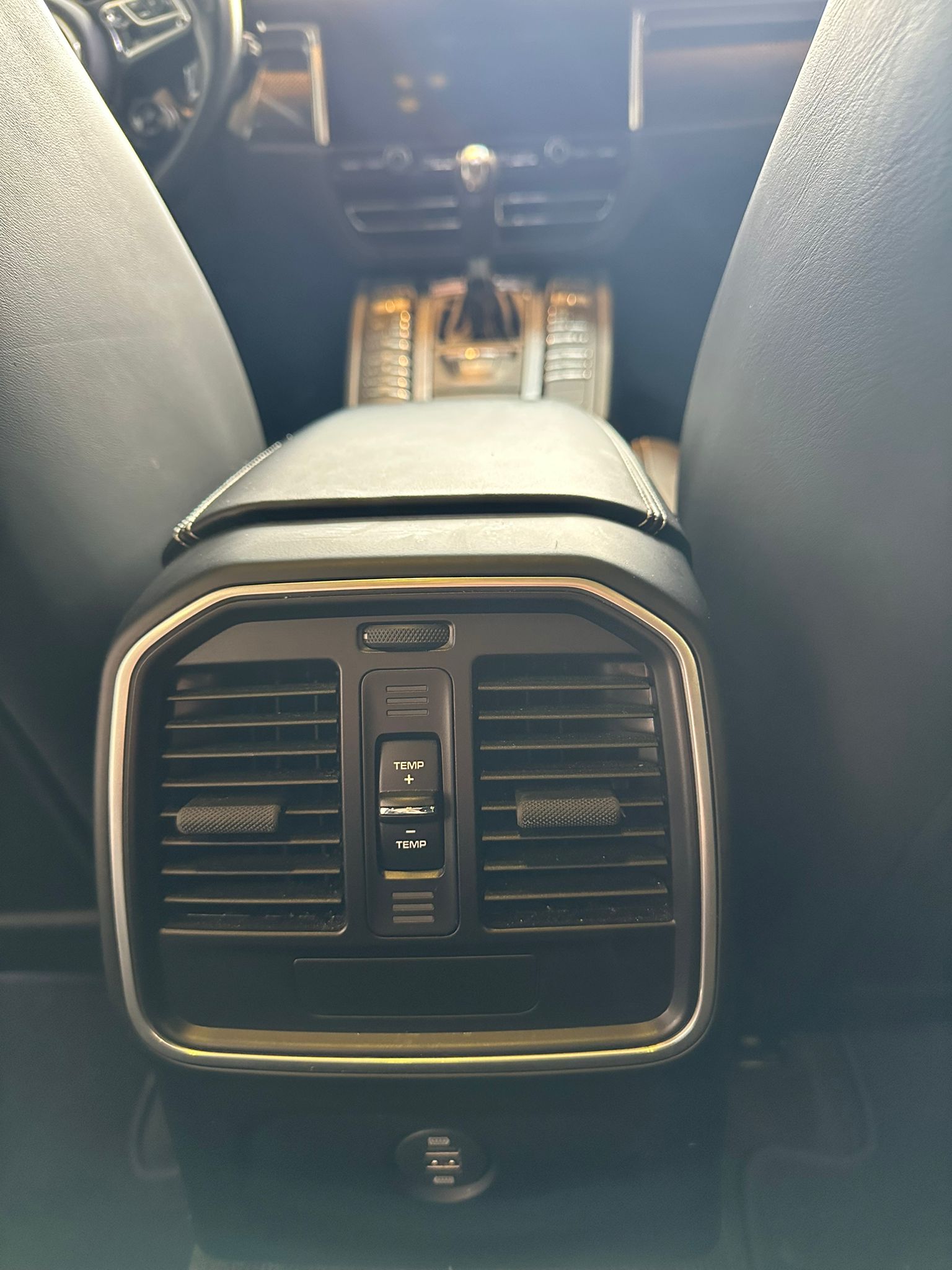 PORSCHE Macan 3.0 V6 S-image-14