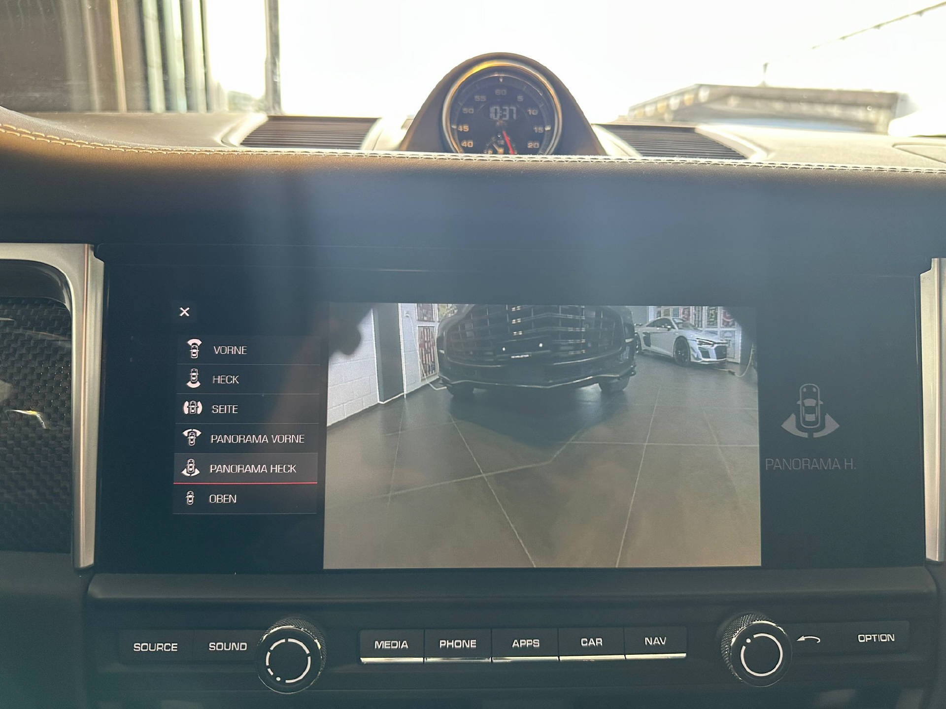 PORSCHE Macan 3.0 V6 S-image-24