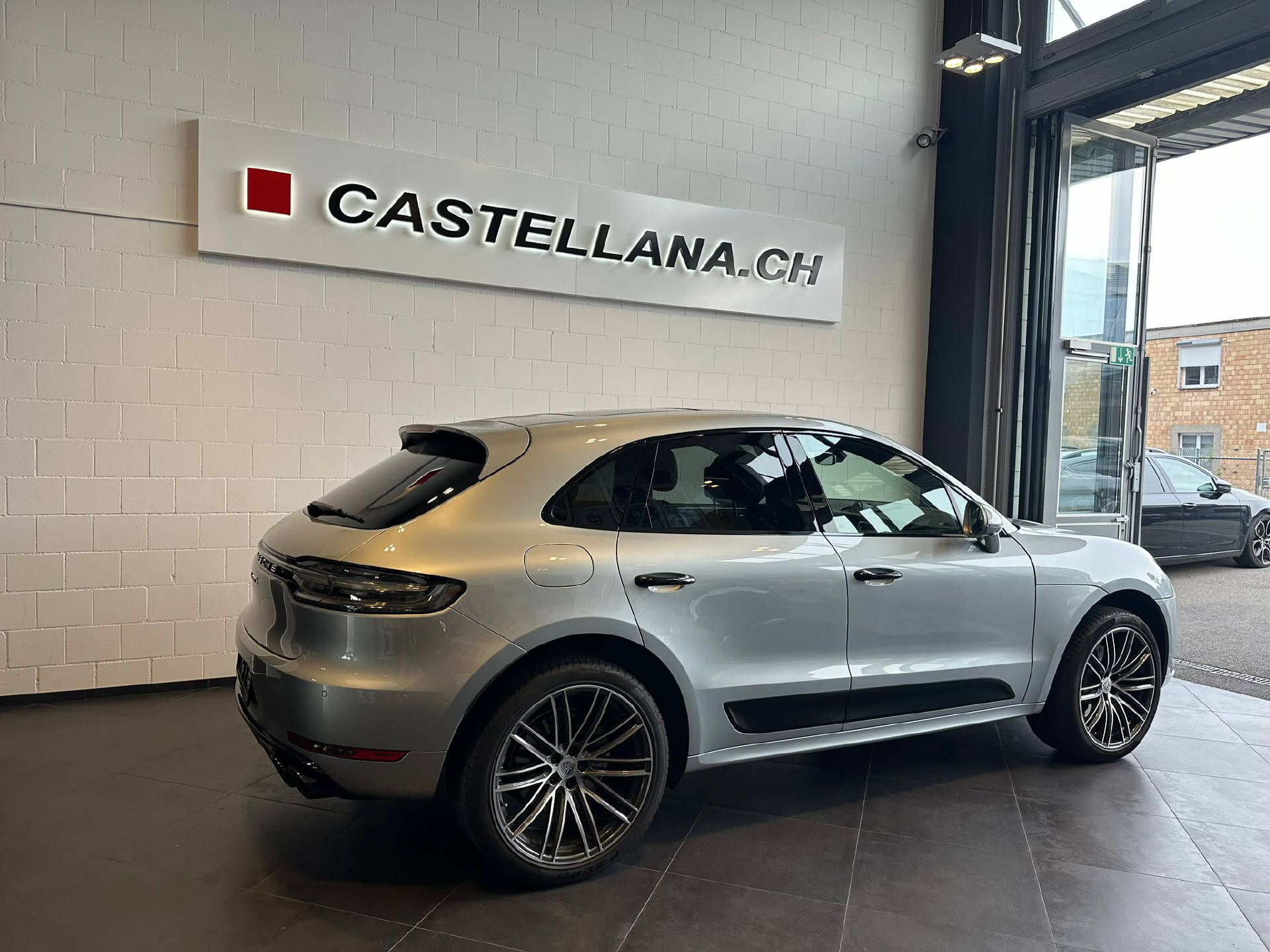 PORSCHE Macan 3.0 V6 S-image-2